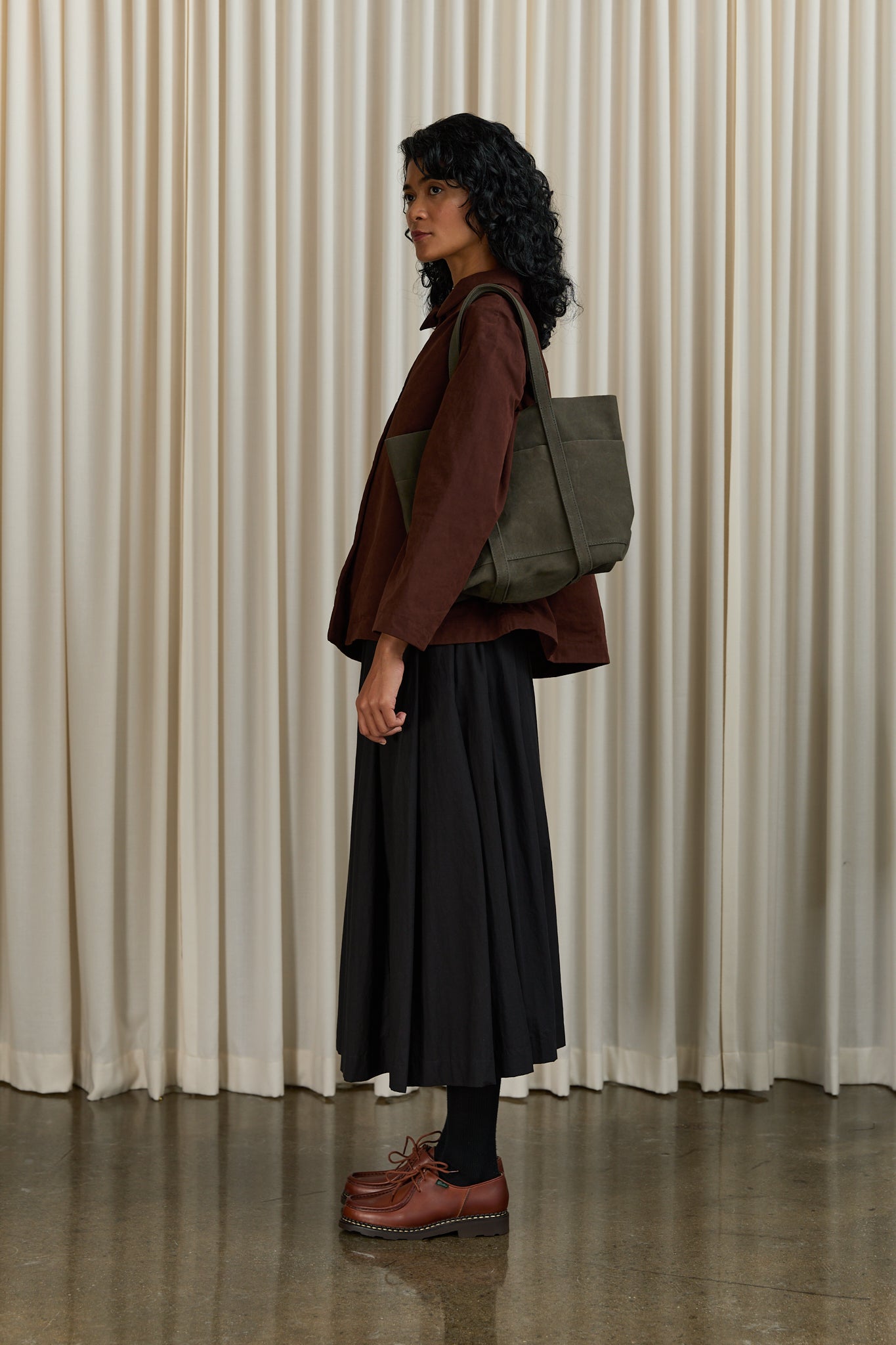 Washed Canvas Six Pockets Tote Small in Green