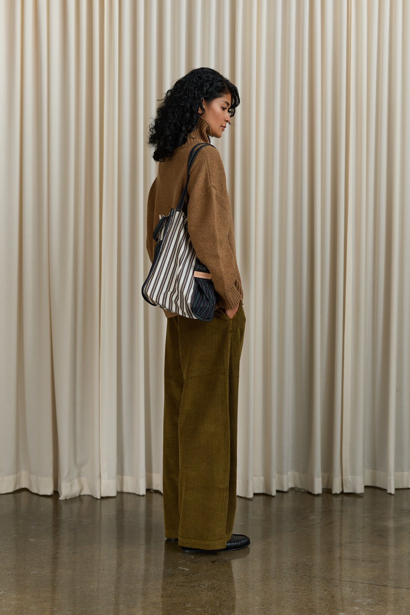 Easy Bag Medium in Navy Multi