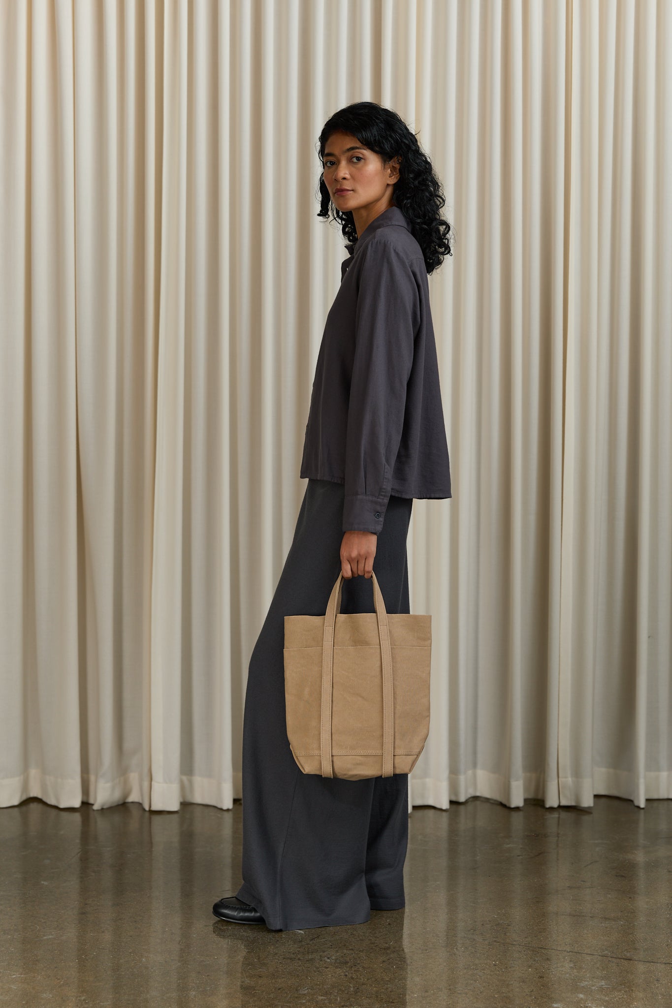 Washed Canvas Six Pockets Tote in Beige