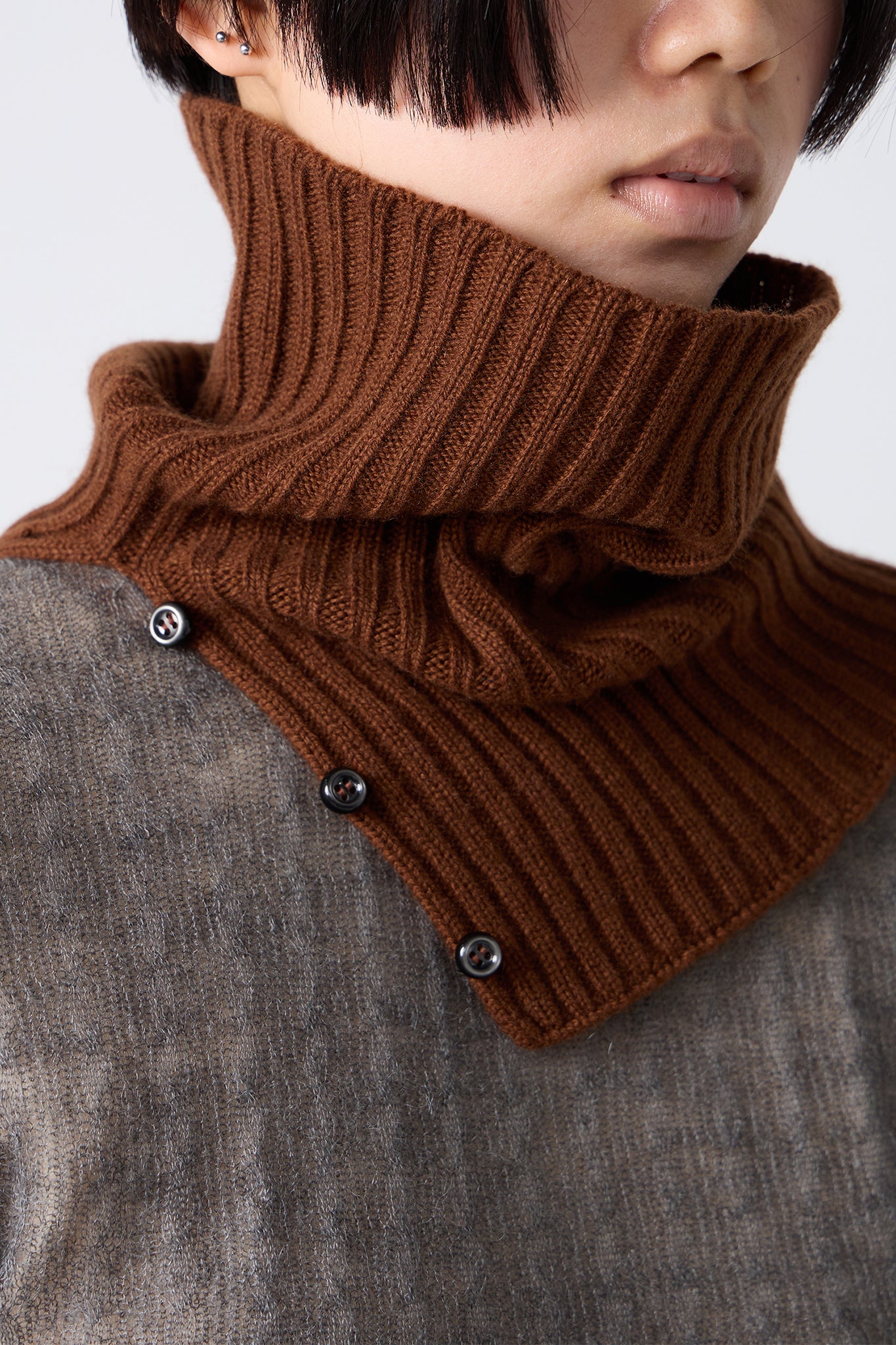 Cashmere Neck Warmer in Brown