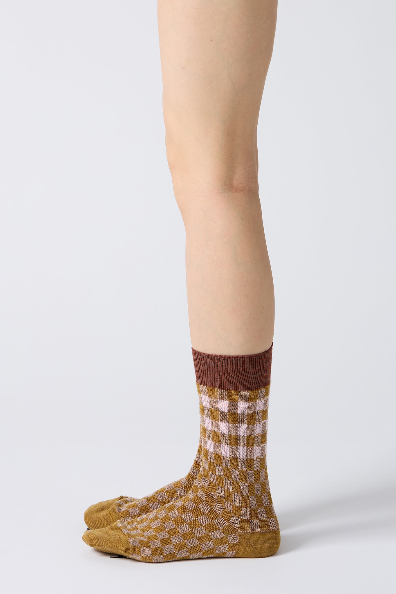 Jacquard Check Socks in Brown
