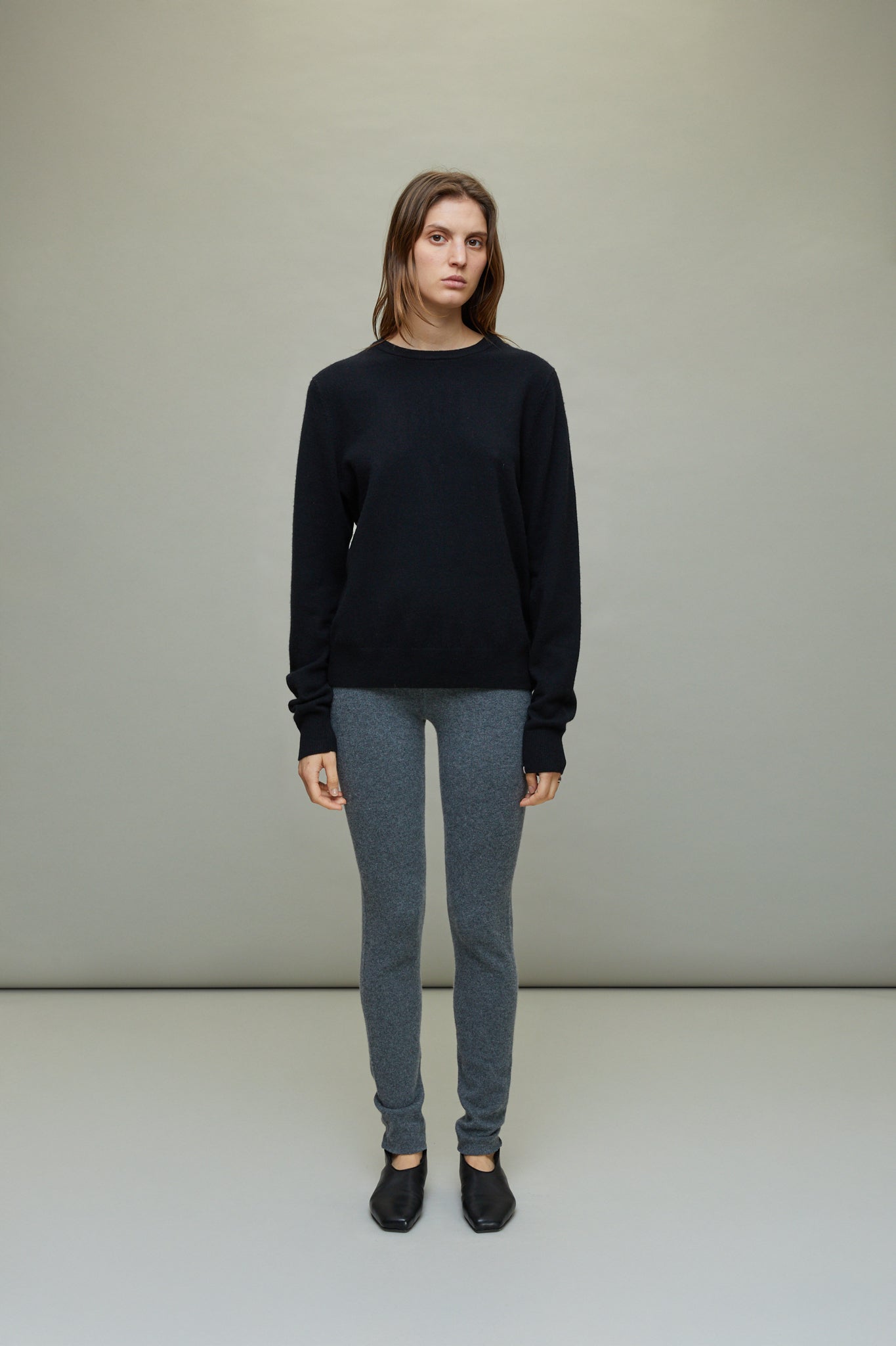 N°36 Be Classic Sweater in Raven