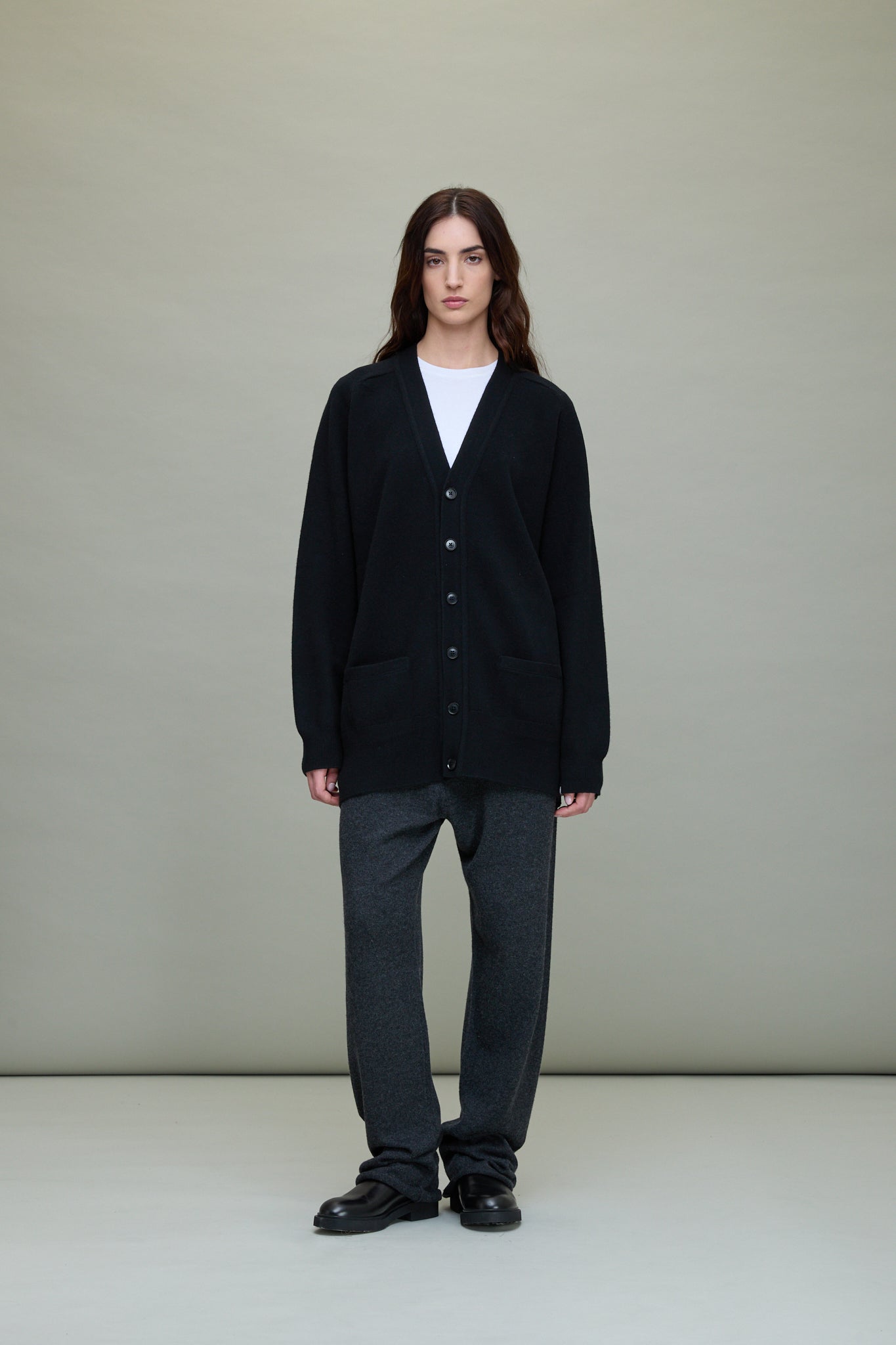 N°117 Cardigan in Black