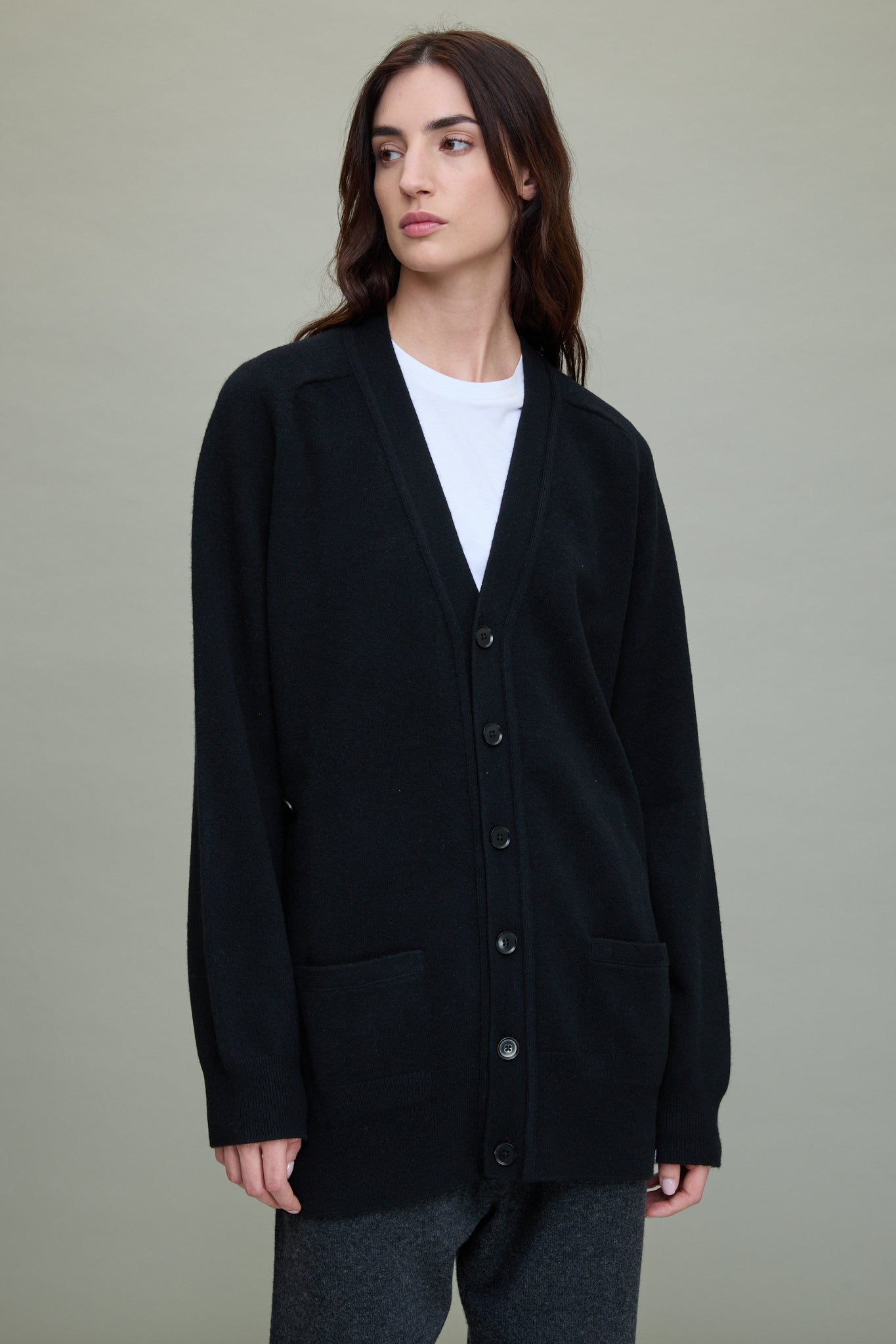 N°117 Cardigan in Black