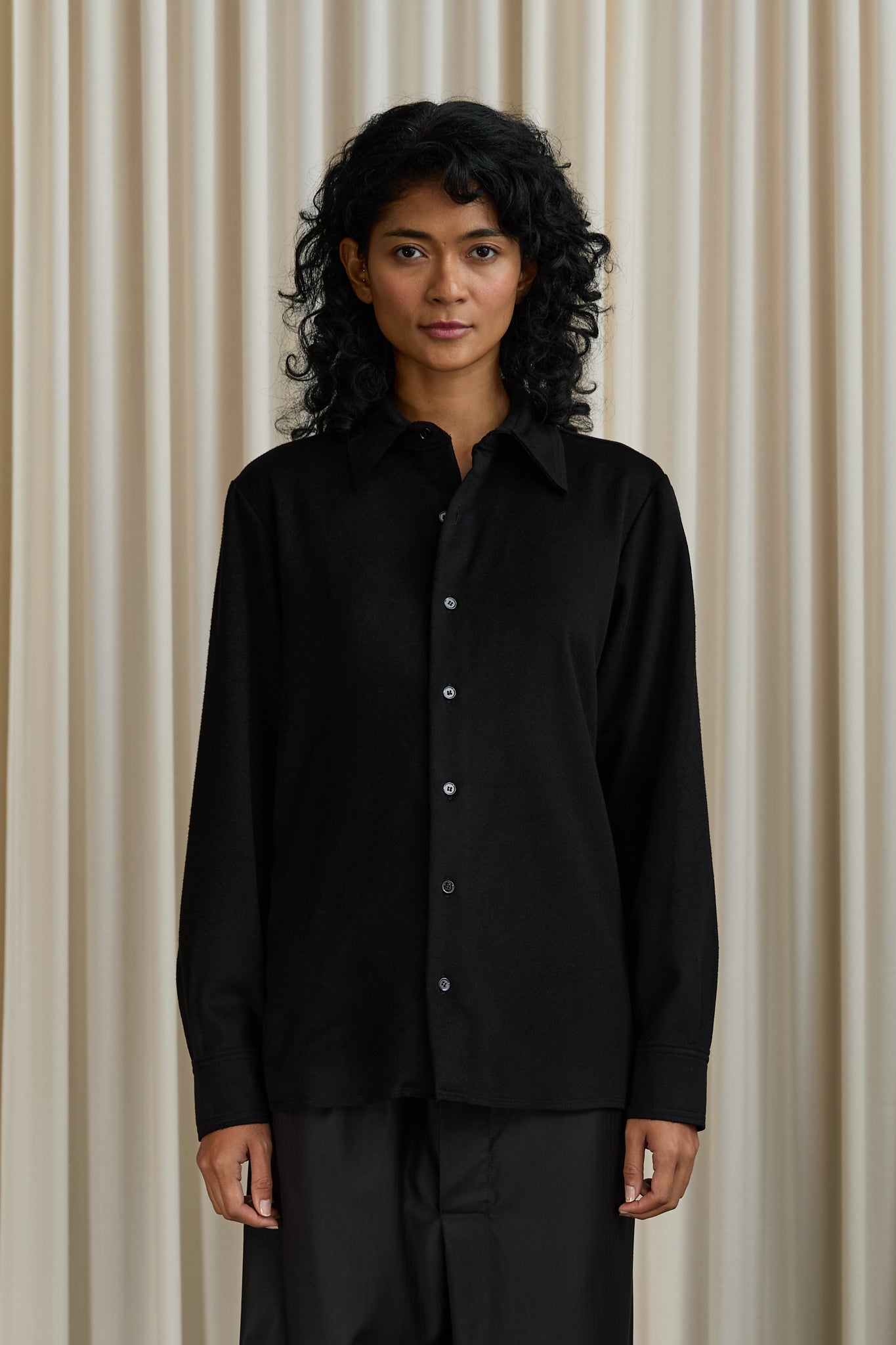 No. 197 Heavy Wool Shirt in Black