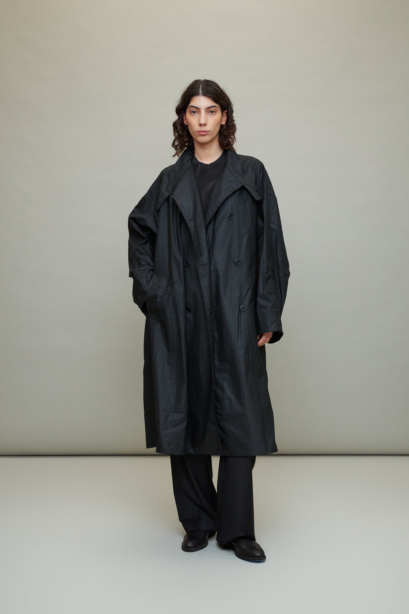 No. 65 Waxed Cotton Oversized Coat in Black