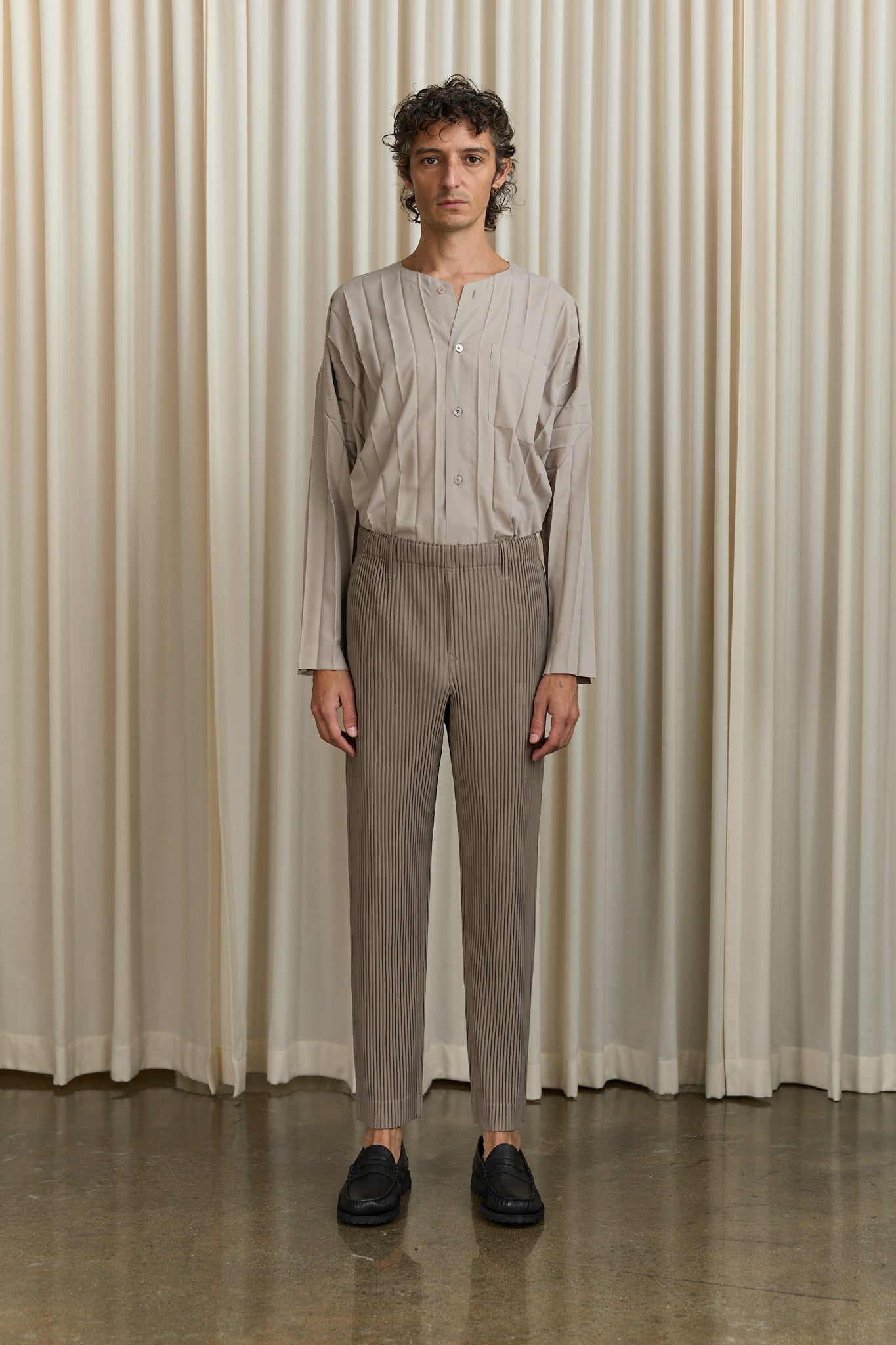 Tailored Pleats 1 Trousers in Grey