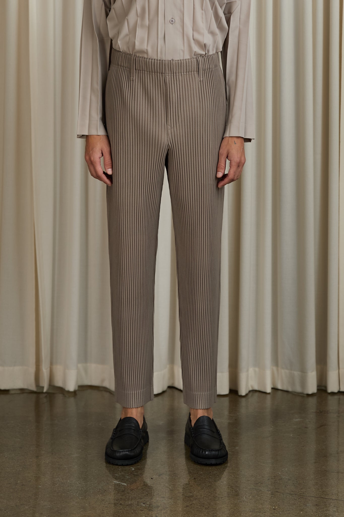 Tailored Pleats 1 Trousers in Grey
