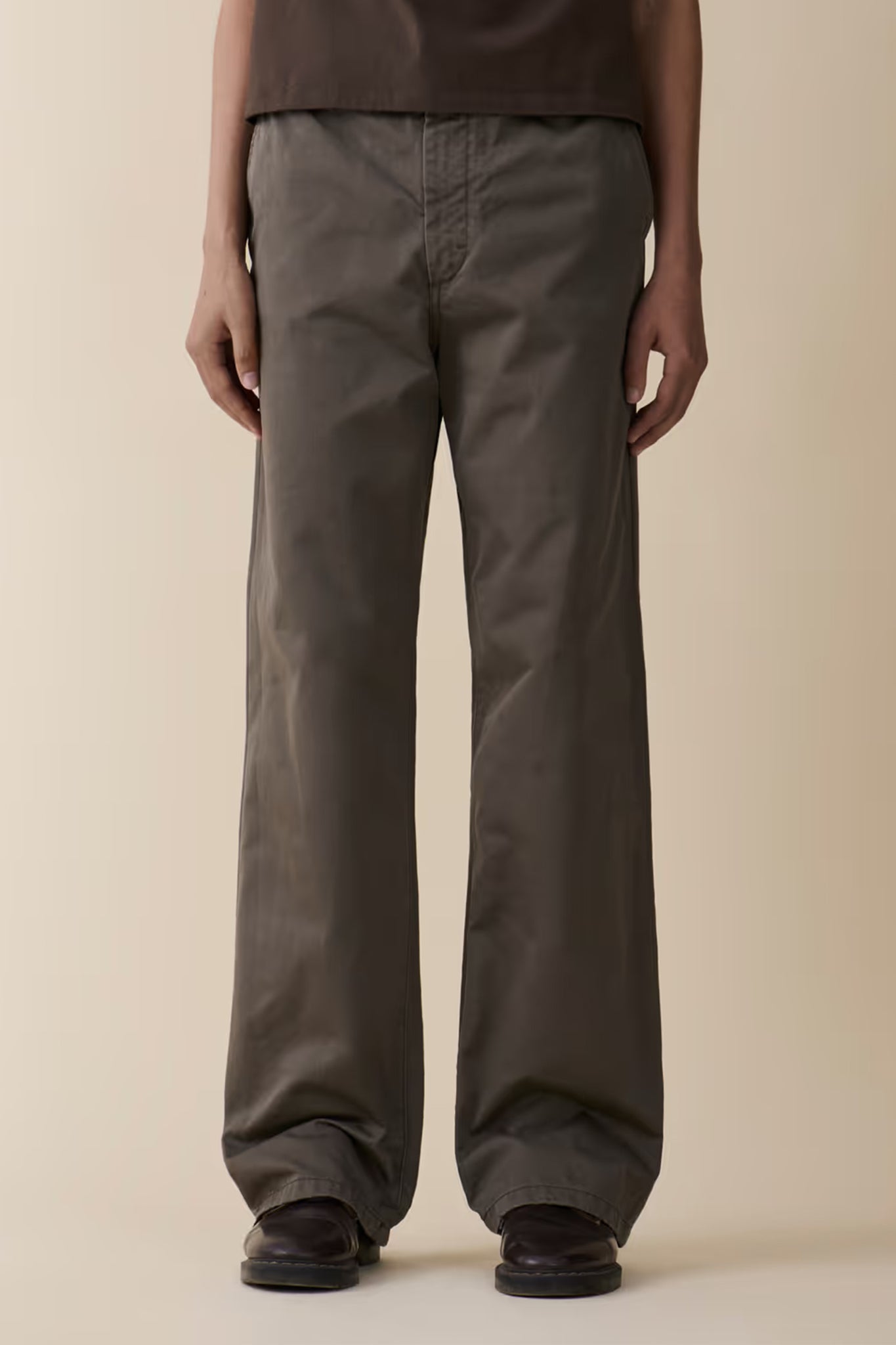 Genua Chino in Brown