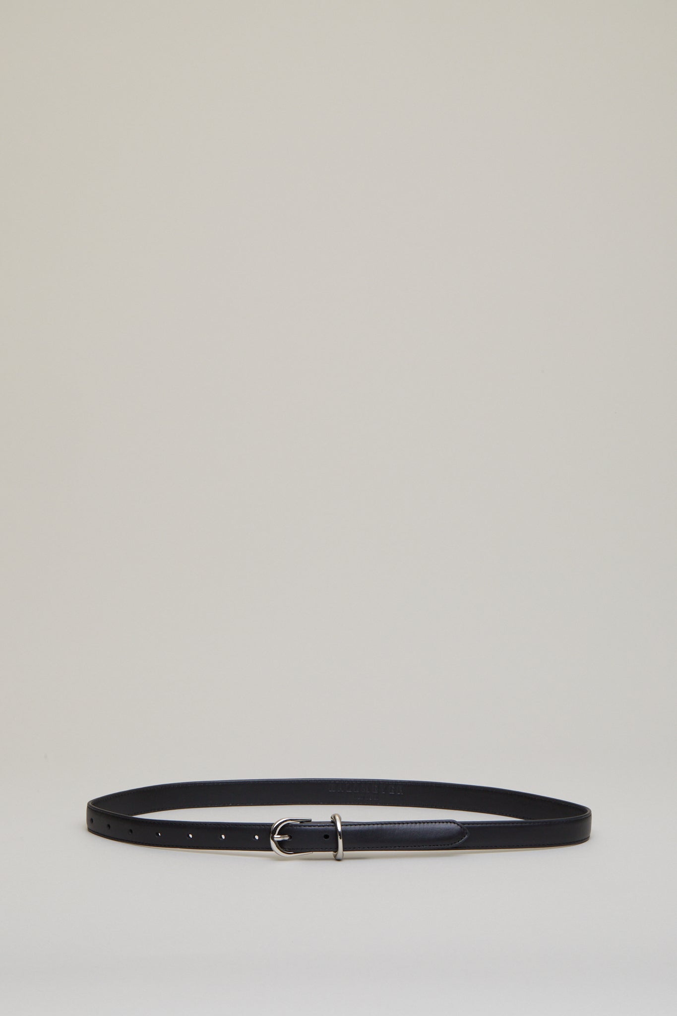 Bea Slim Belt in Black