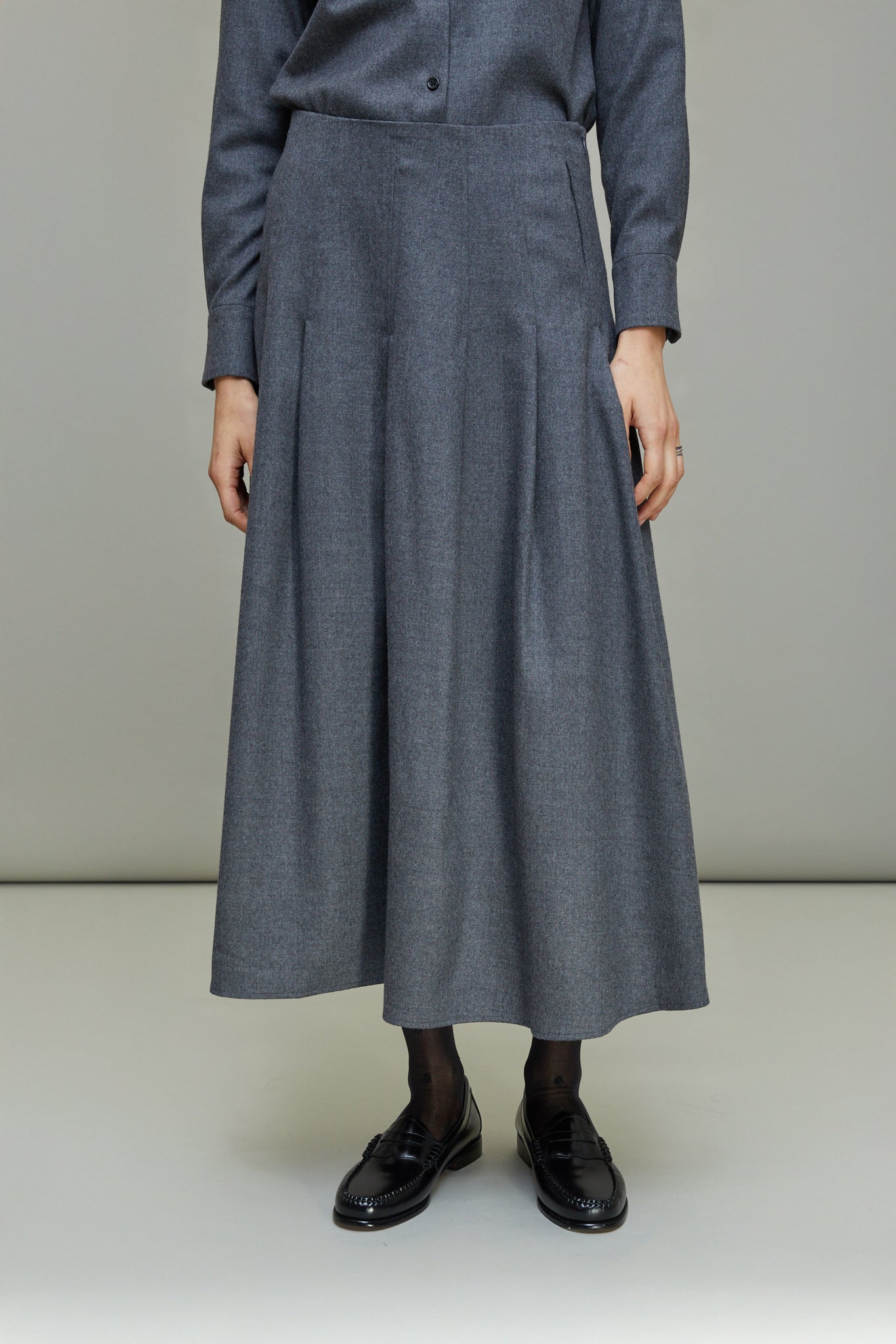 Dakota Pleated Skirt in Heather Grey Flannel Suiting