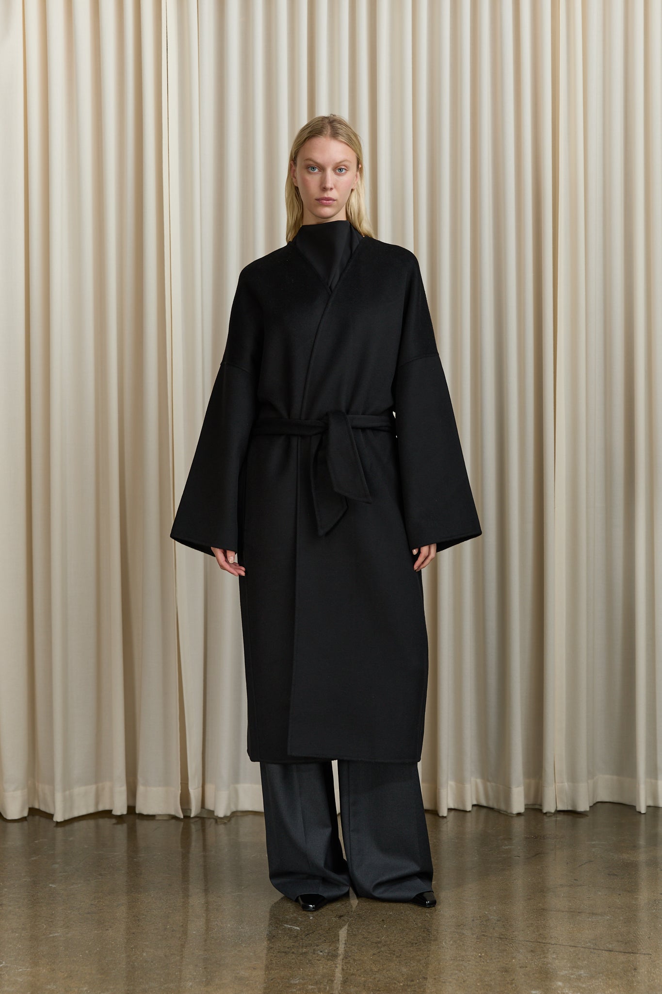 Tuba Coat in Black