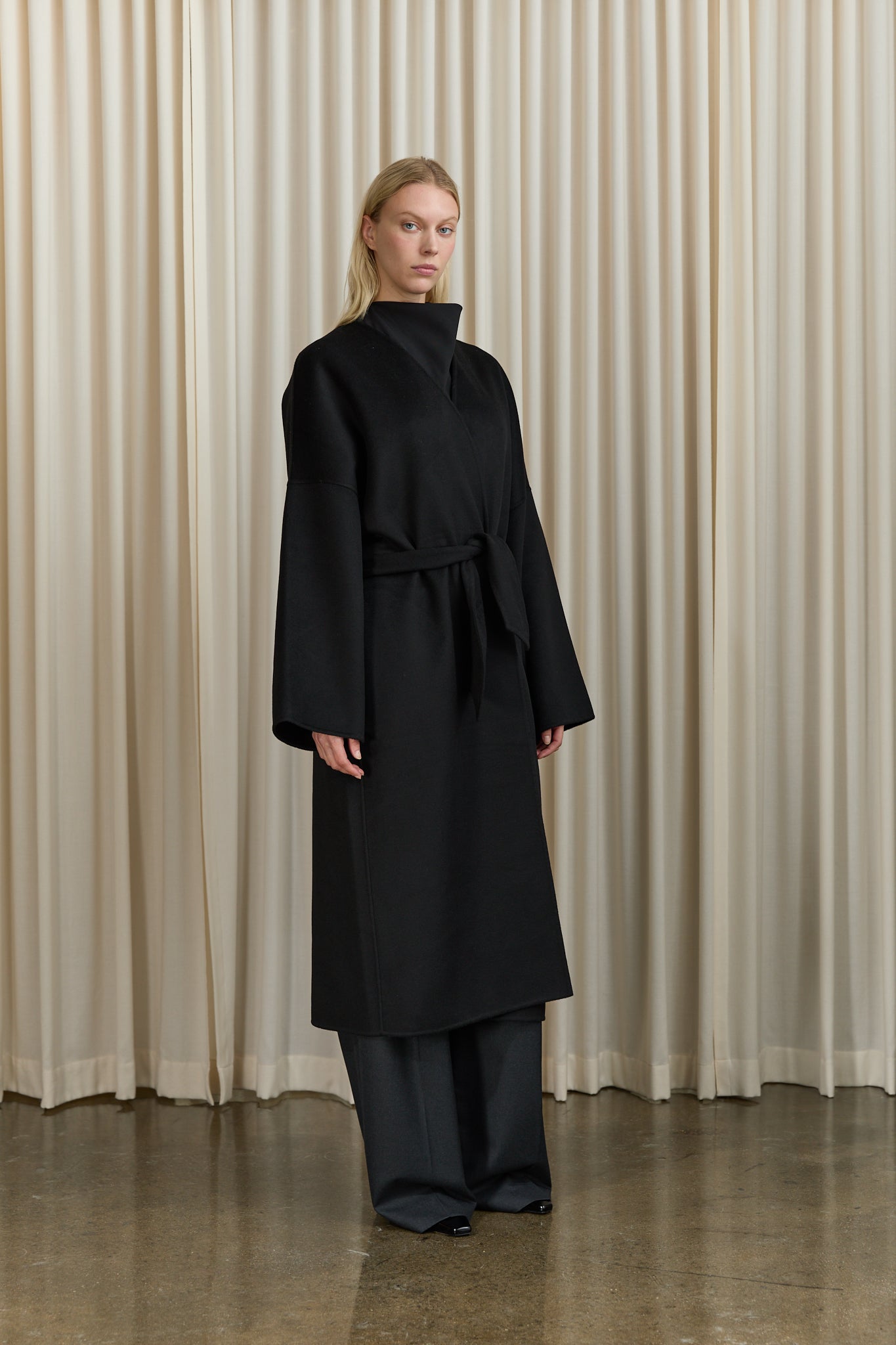 Tuba Coat in Black