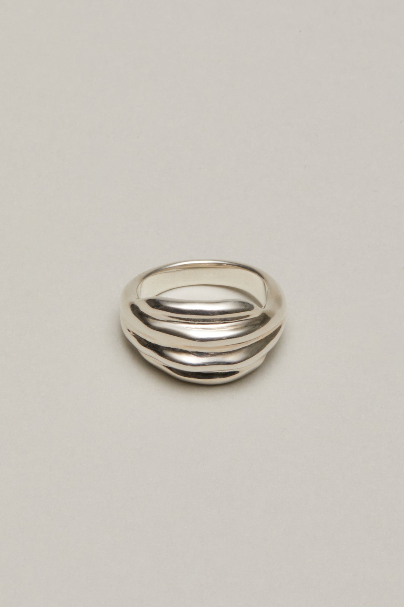 Tiny Wave Ring