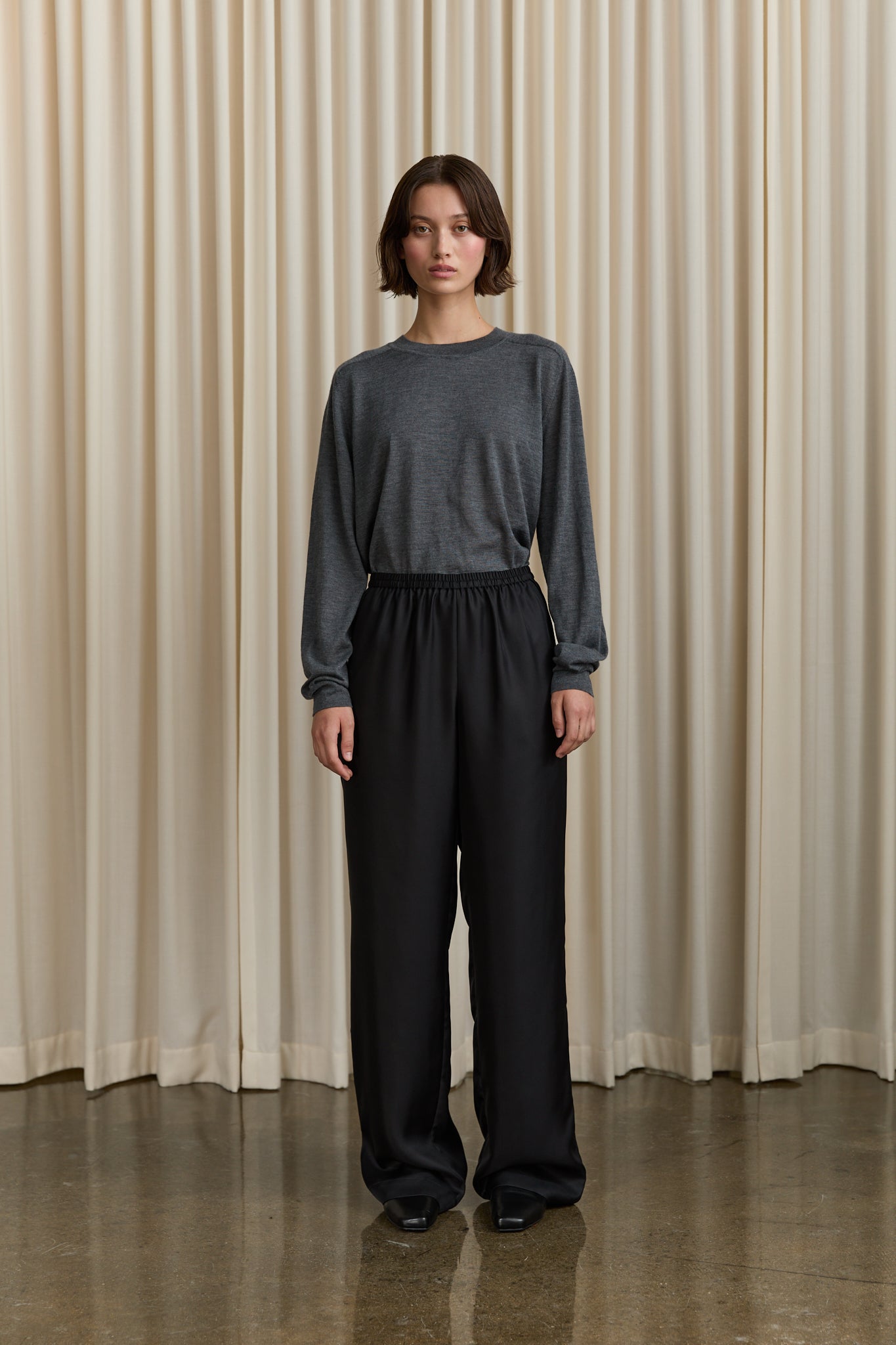 Alera Silk Pants in Black