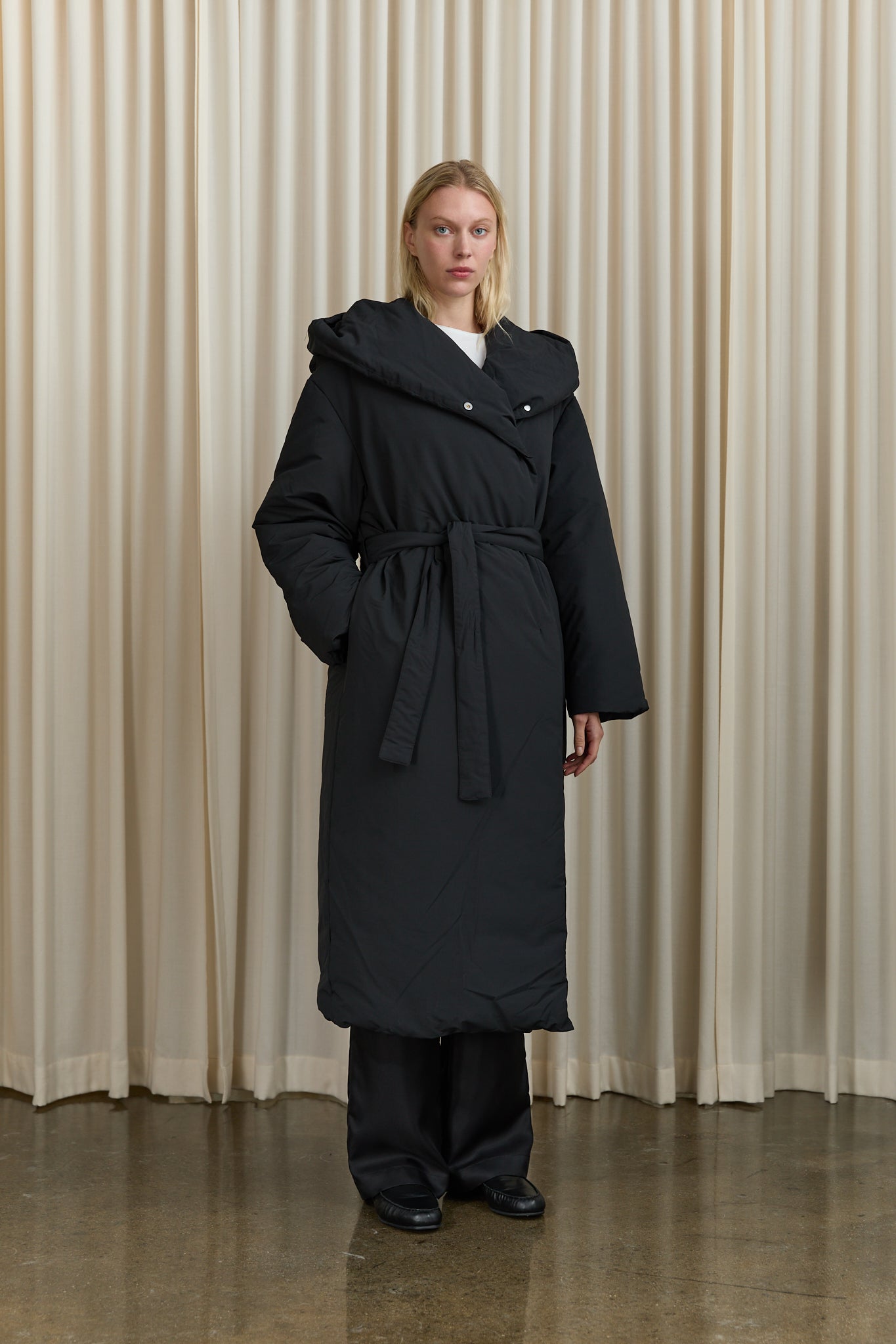 Doris Long Puffer Jacket in Black