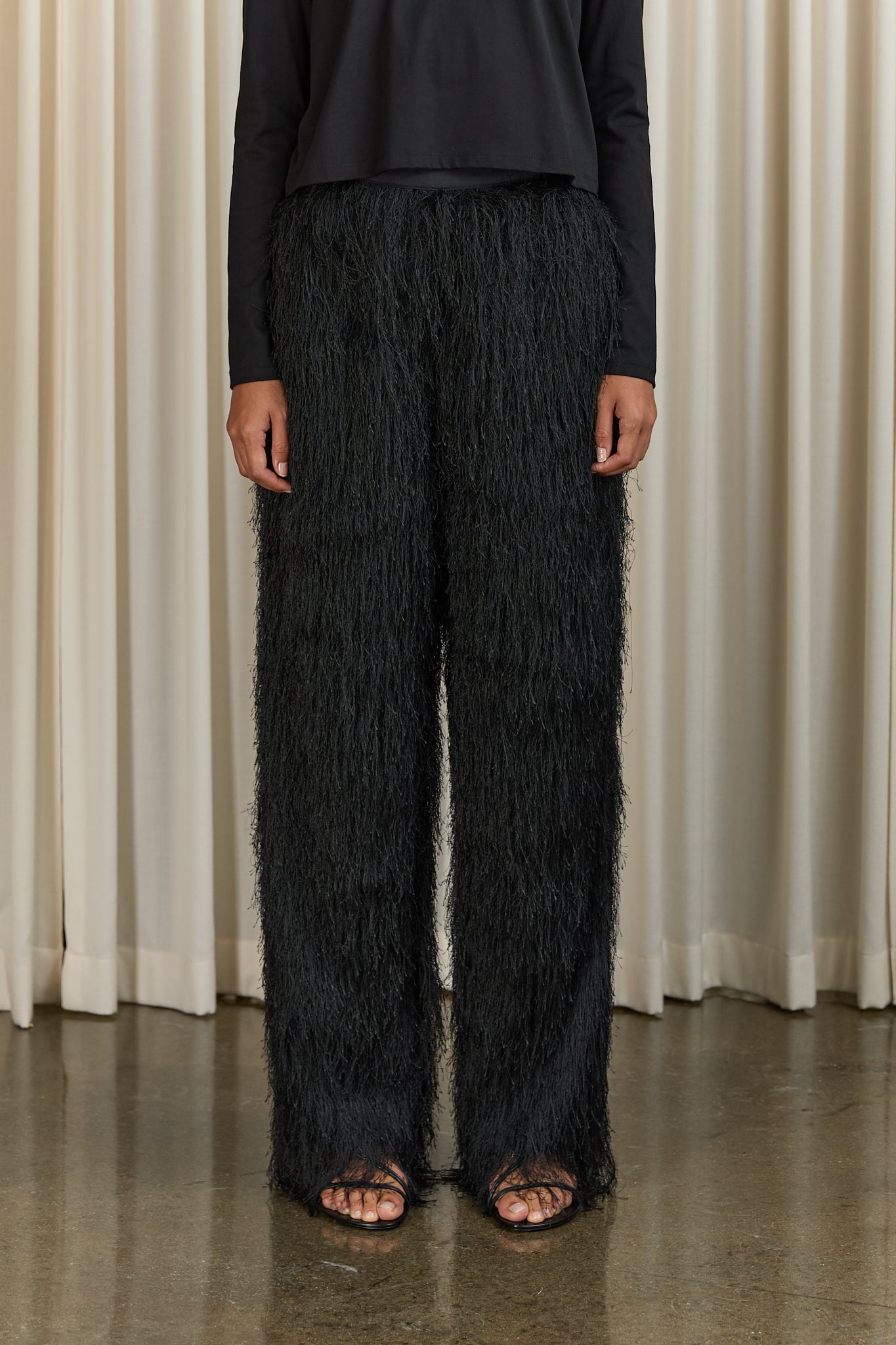 Reed Straight Leg Pants in Black