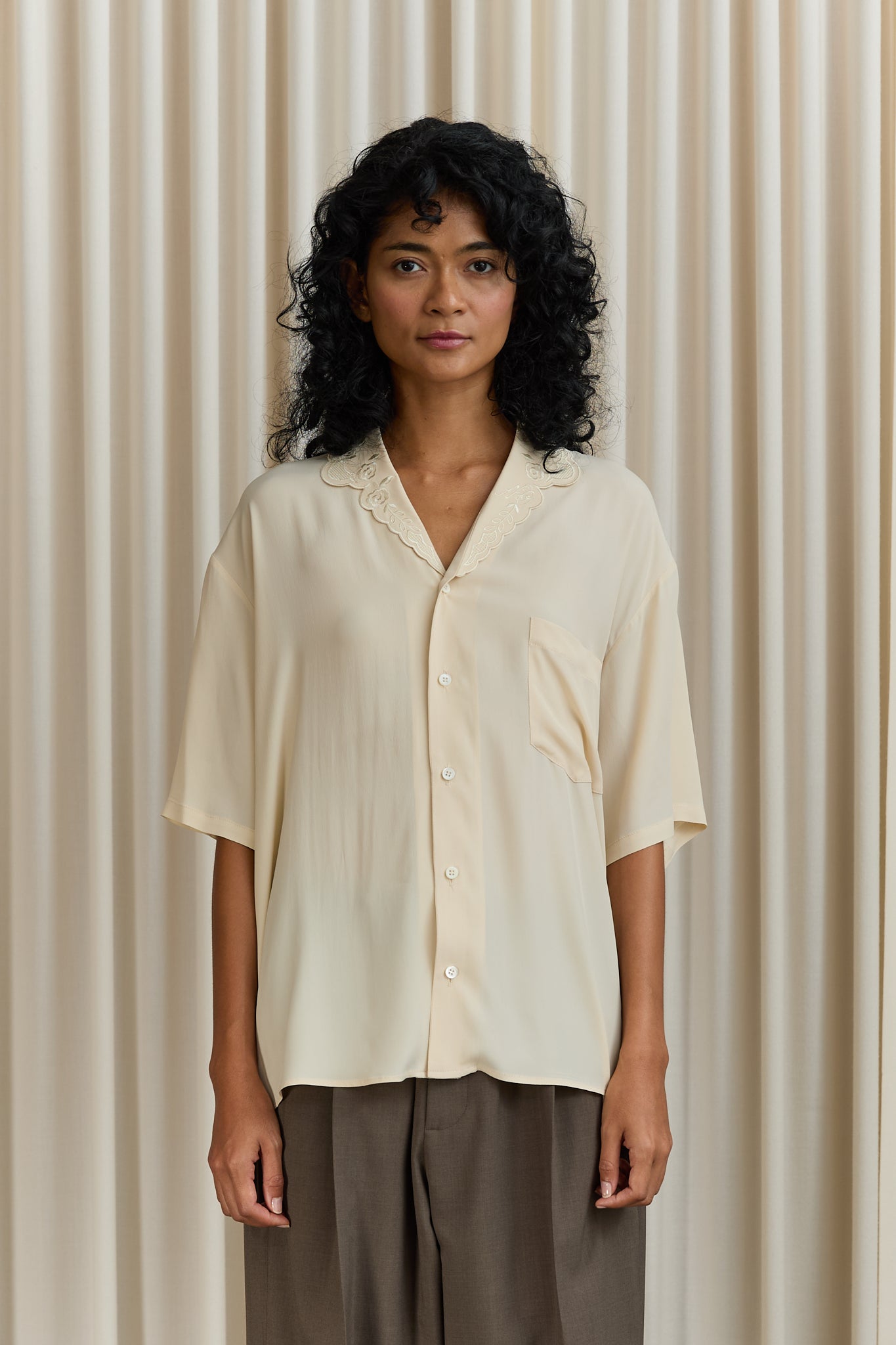Dickinson Short Sleeve Blouse in Beige