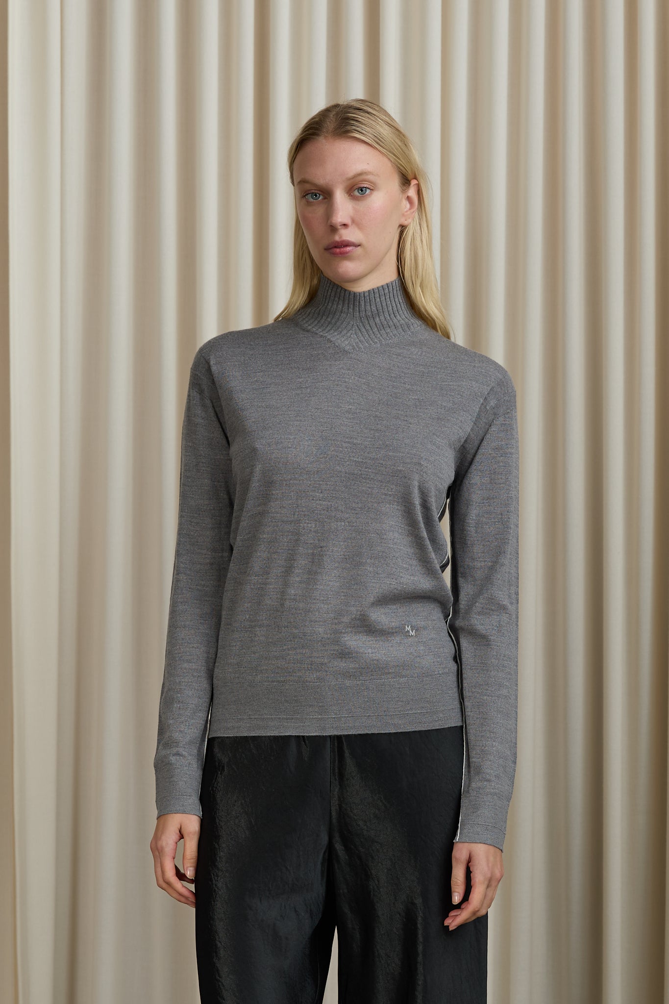 Fine Gauge Mock Neck in Grey