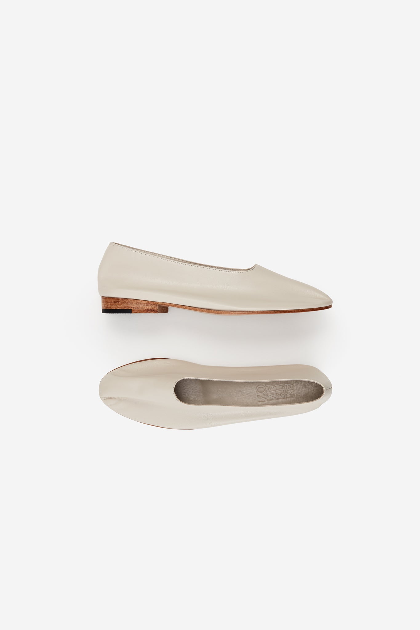 Glove Slip-On in Off-White