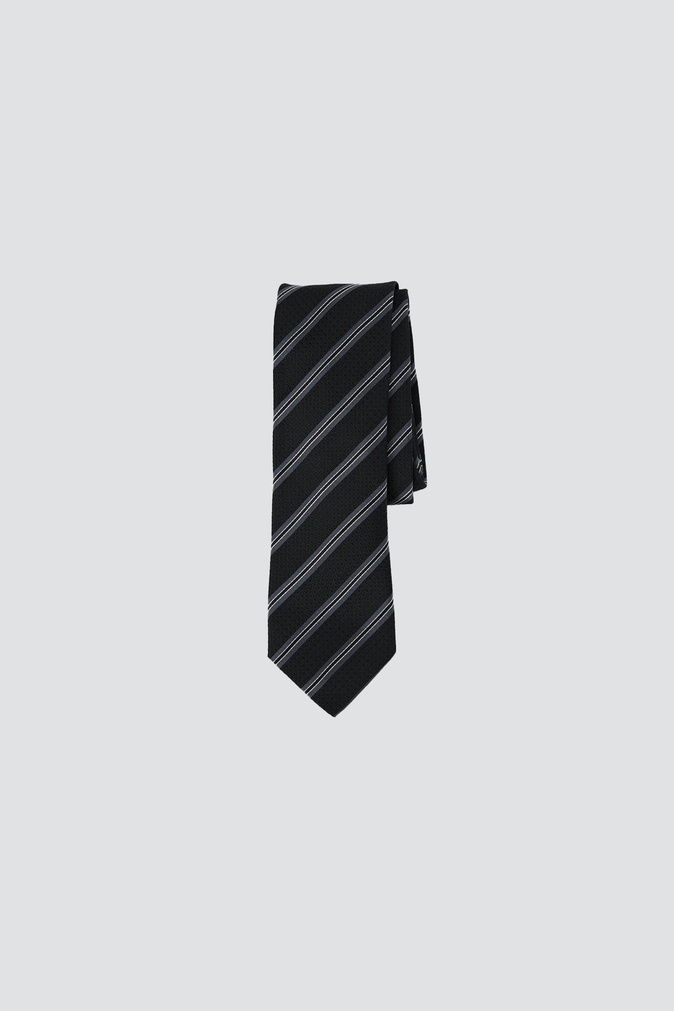 Banquet Tie in Black Stripe