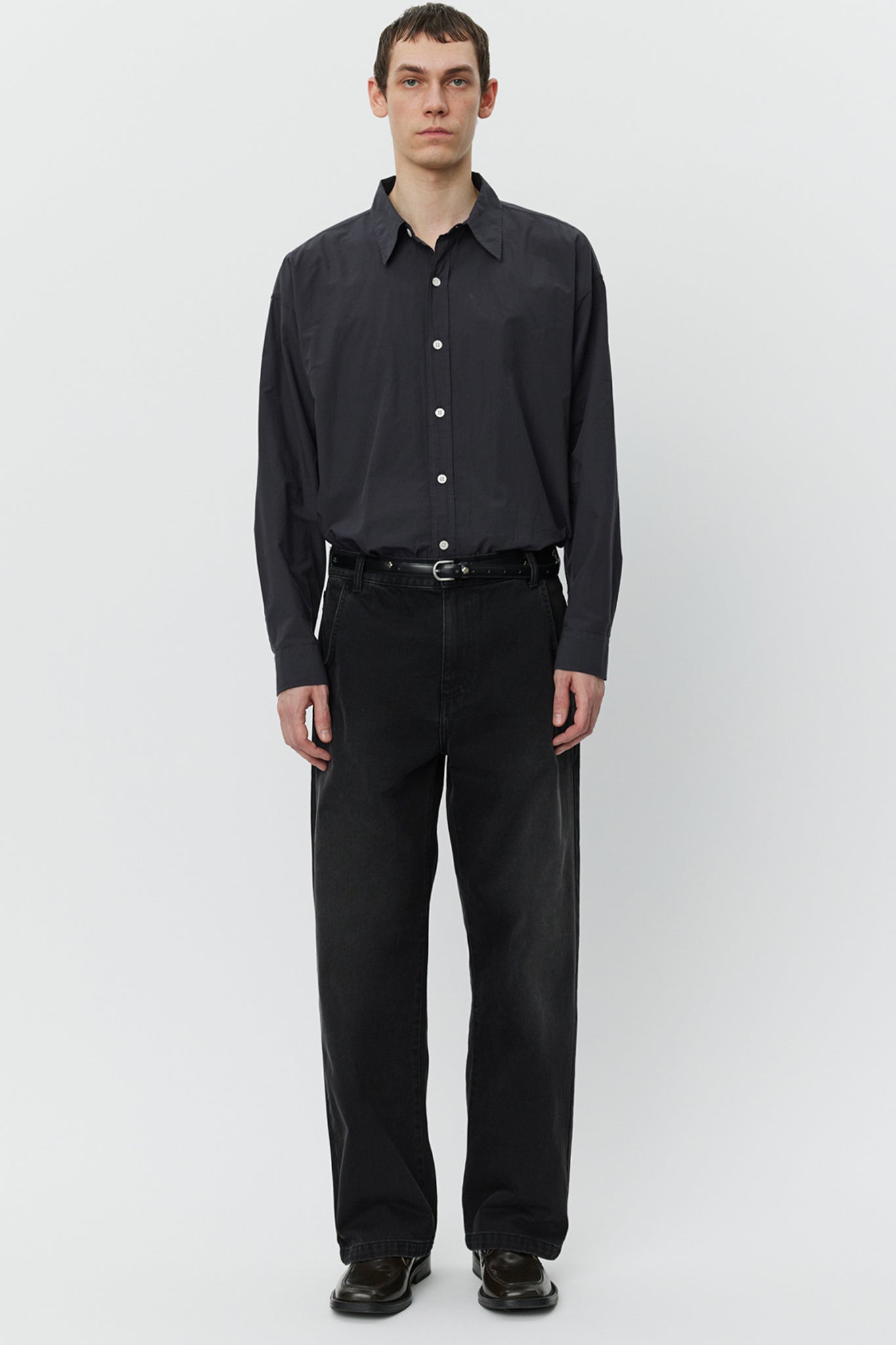 Straight Cut Jeans in Black