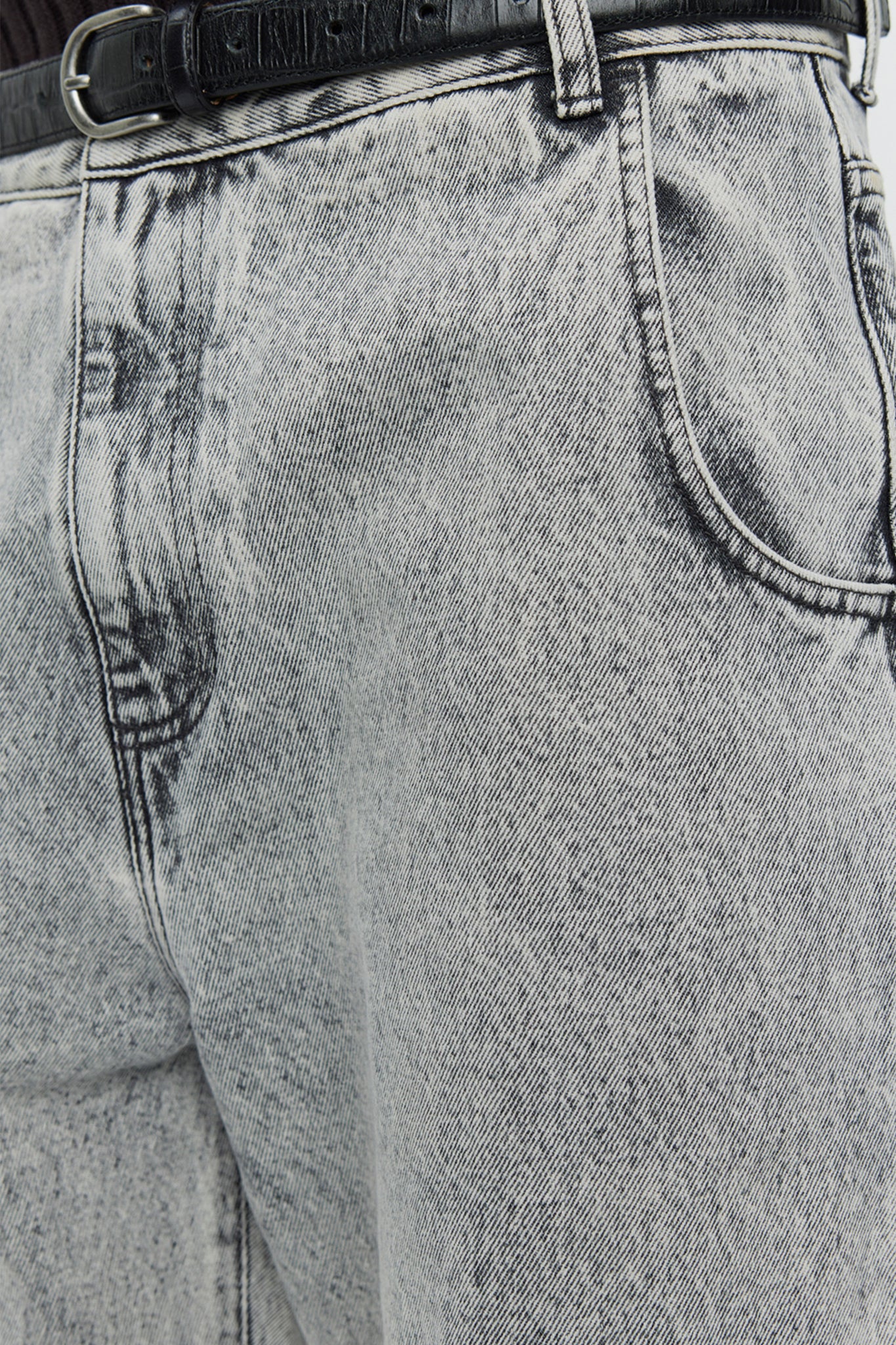 Straight Cut Jeans in Grey