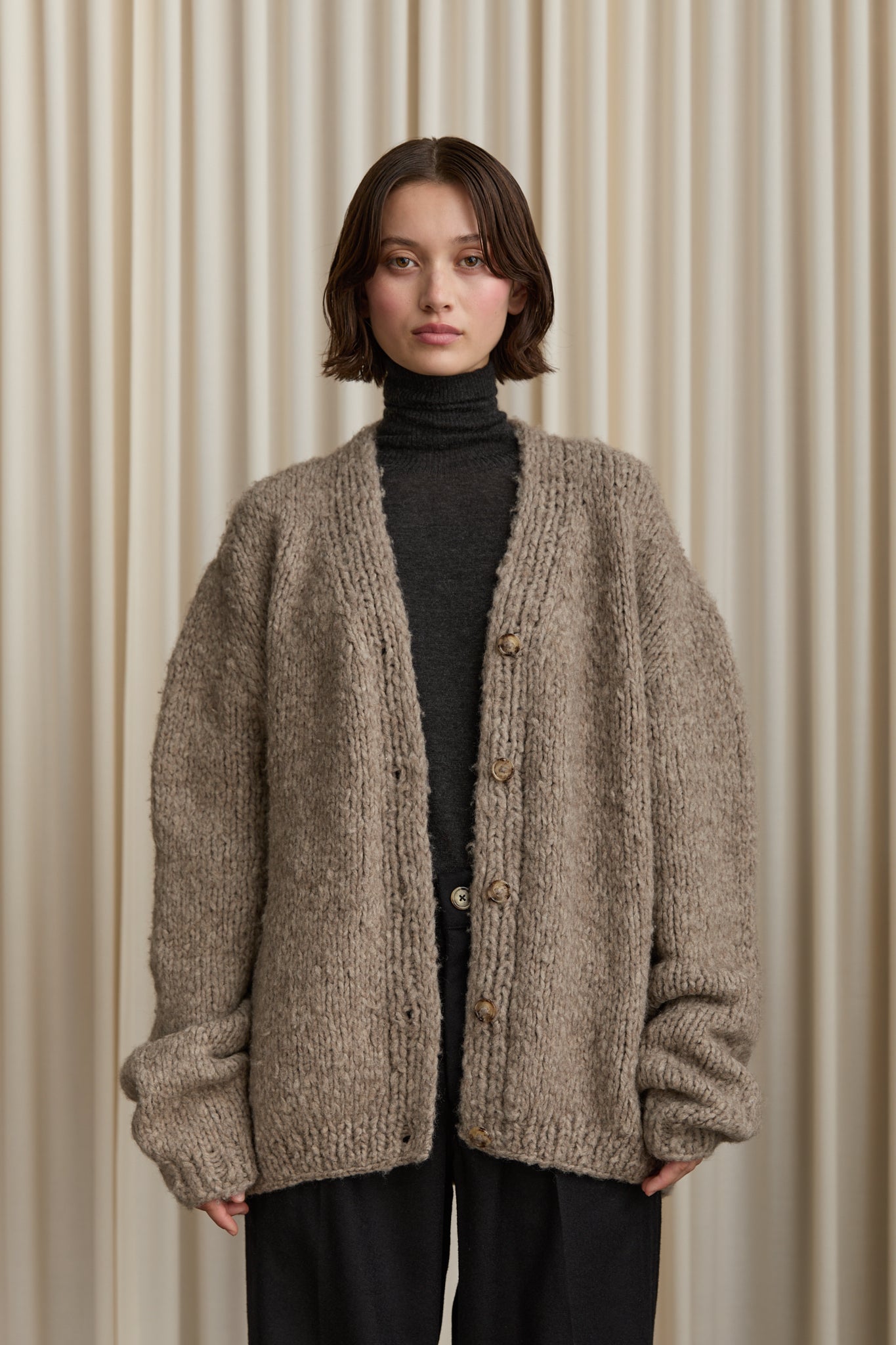 Nino Cardigan in Beige