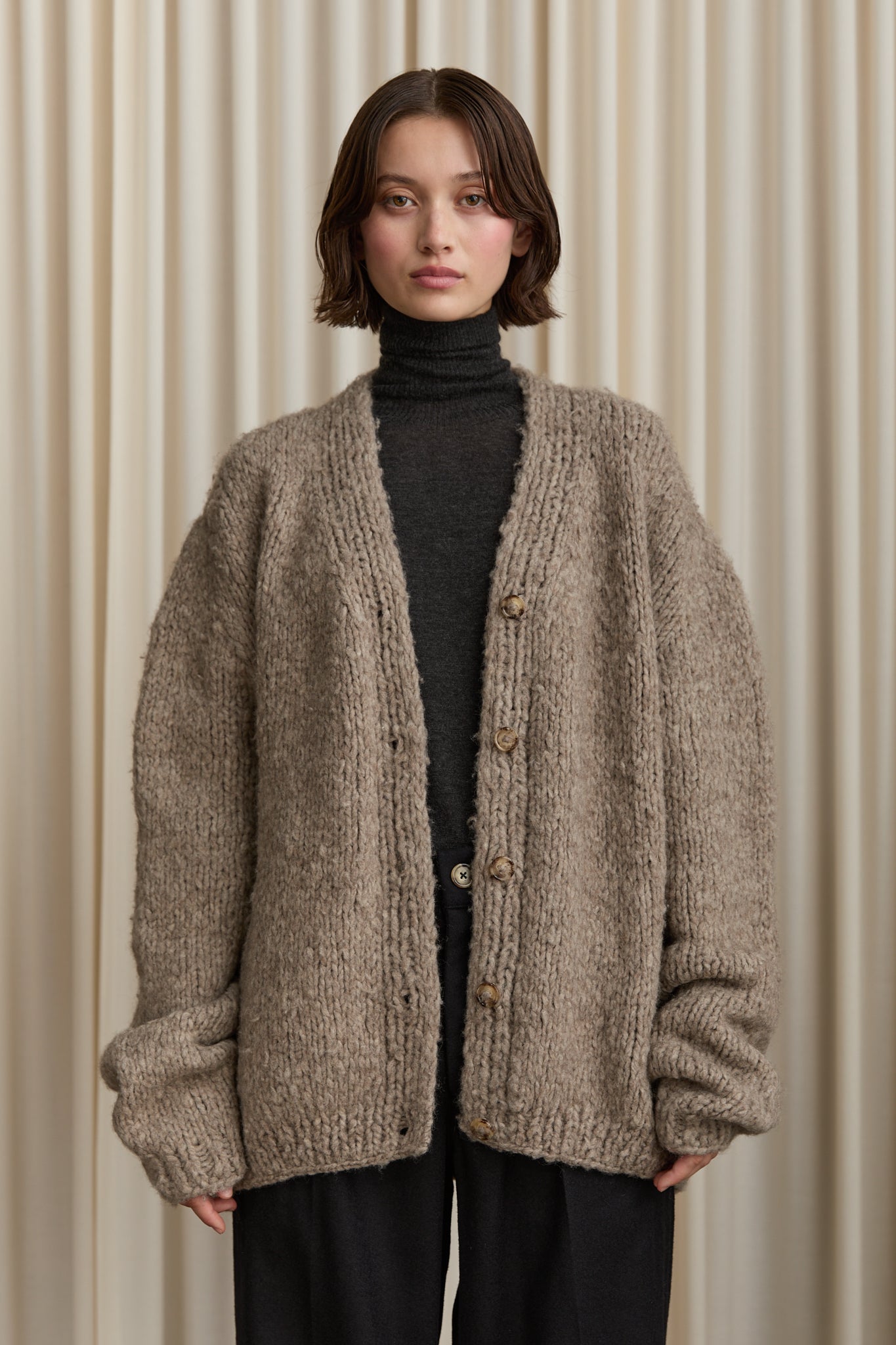 Nino Cardigan in Beige