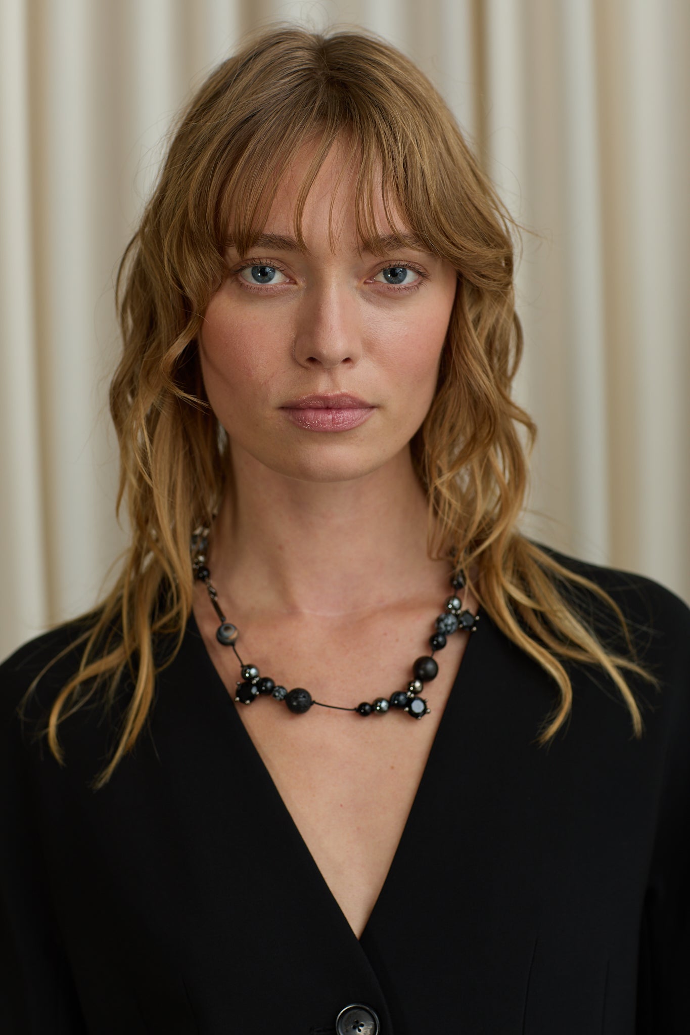 Night Sky Vacanza Necklace in Black