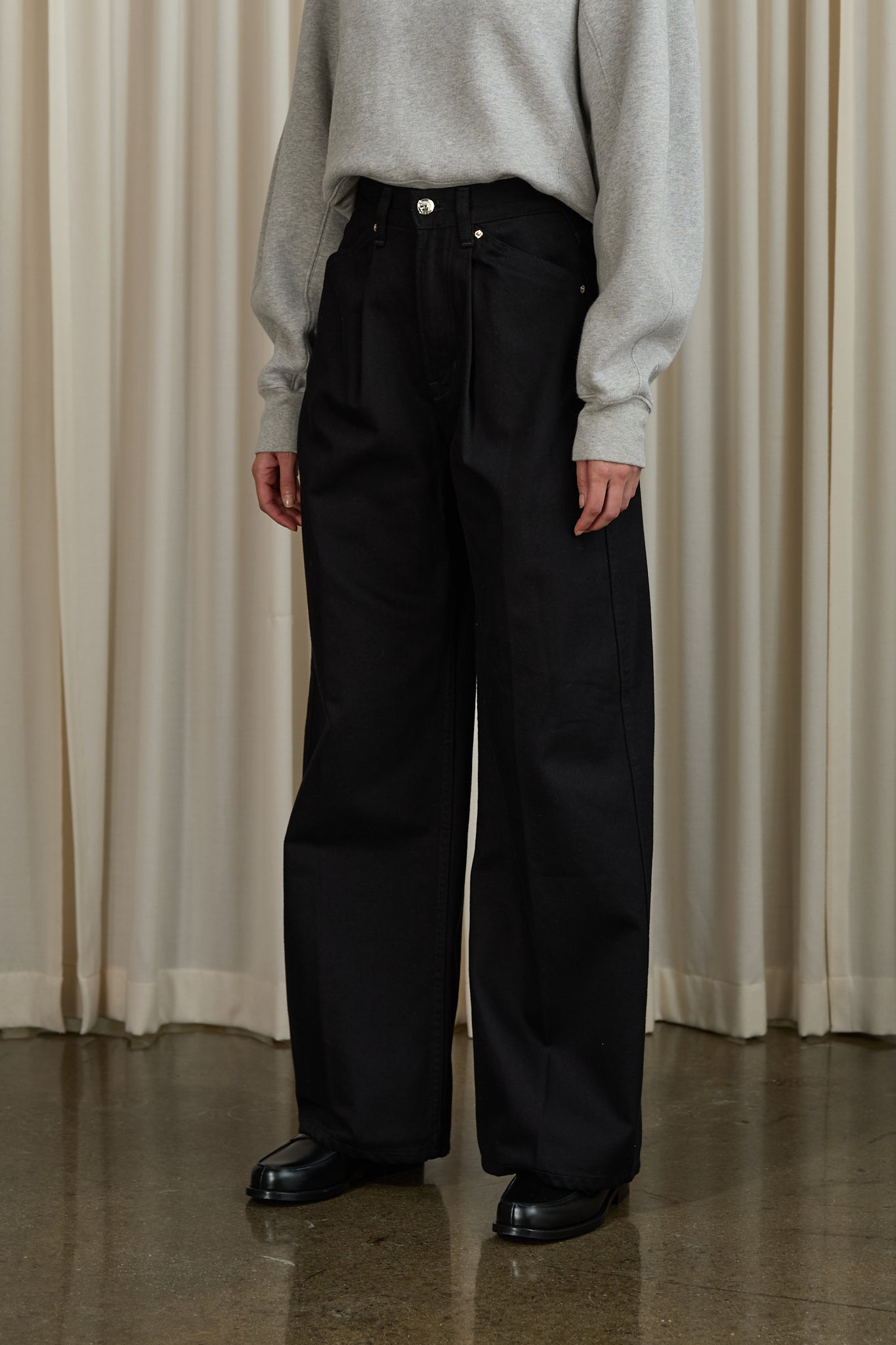 The Archer Jean in Black