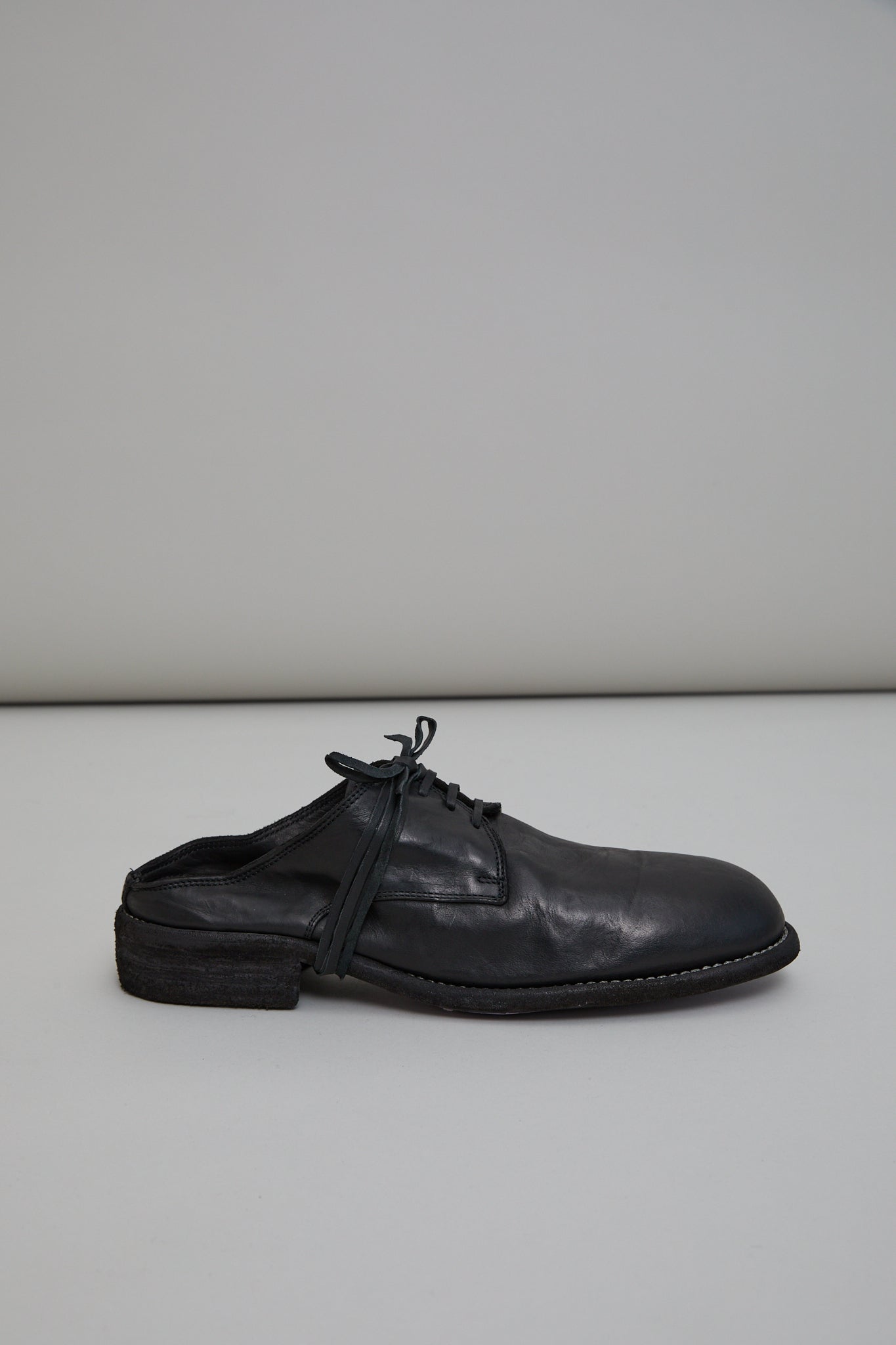 992SB Laced Up Sabot in Black