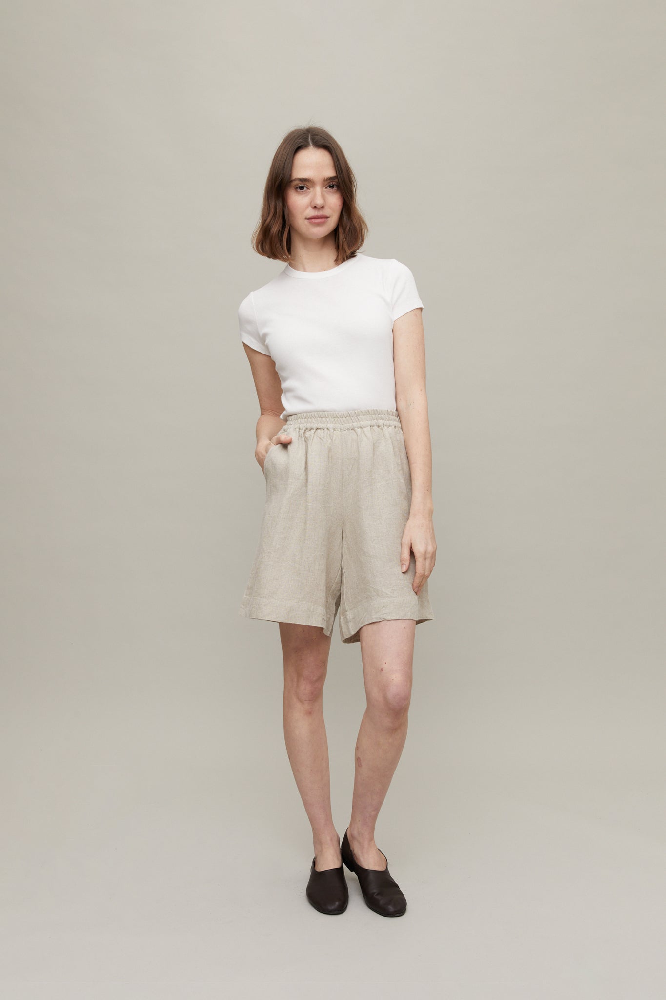 Somerville Linen Shorts in Natural