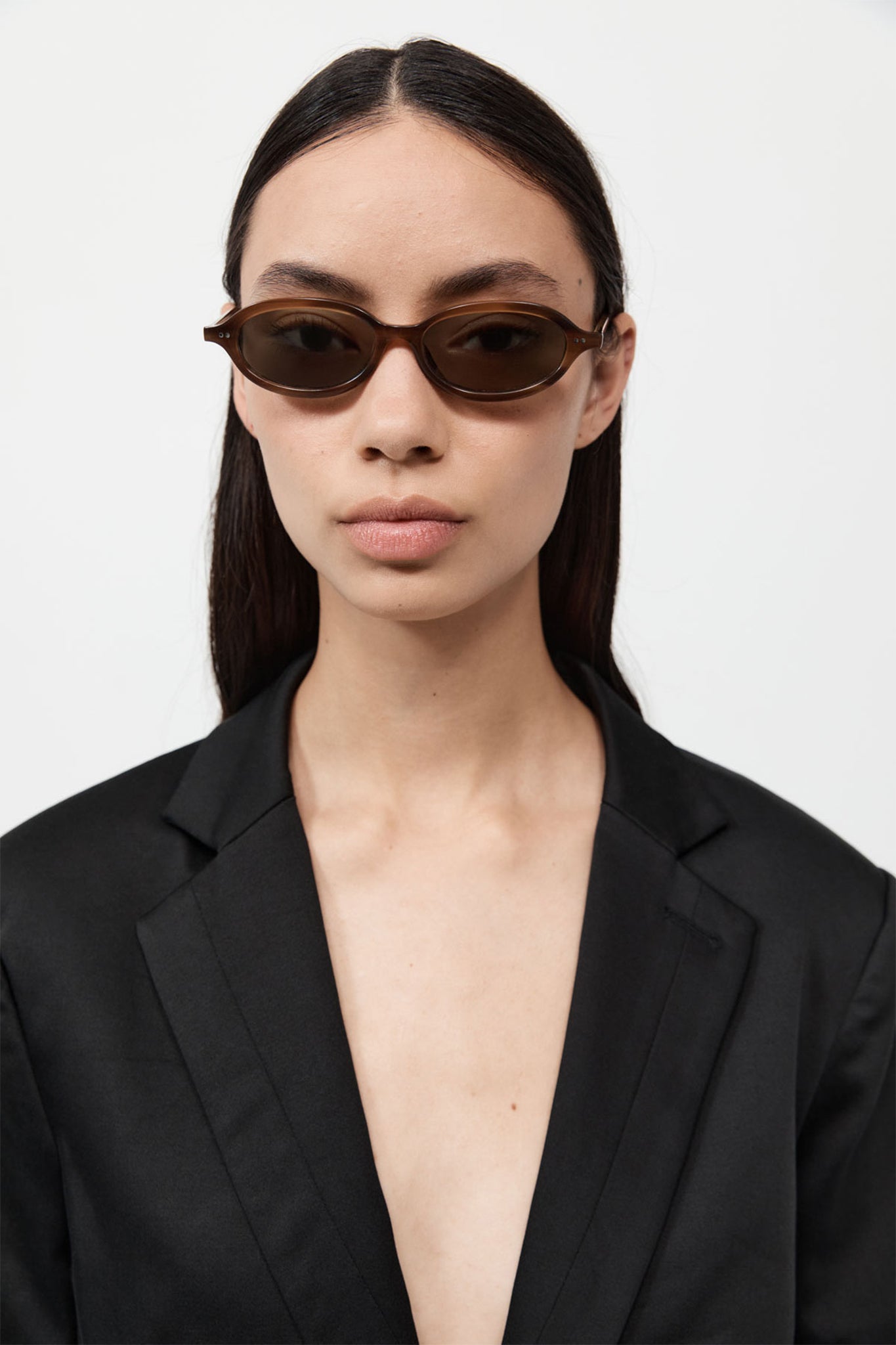 90s Slim Oval Sunglasses in Tortoiseshell