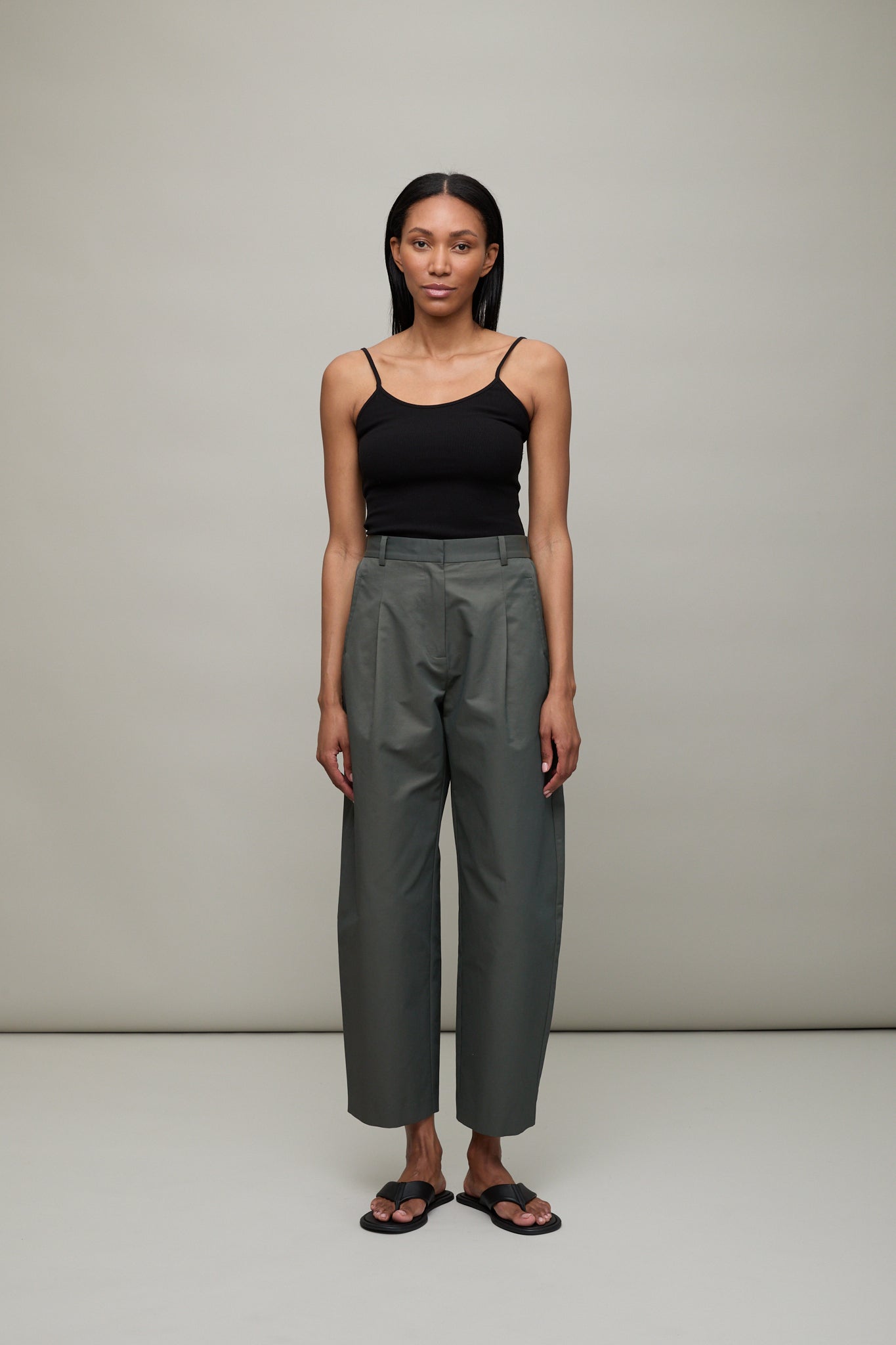 Relaxed Balloon Pants in Green