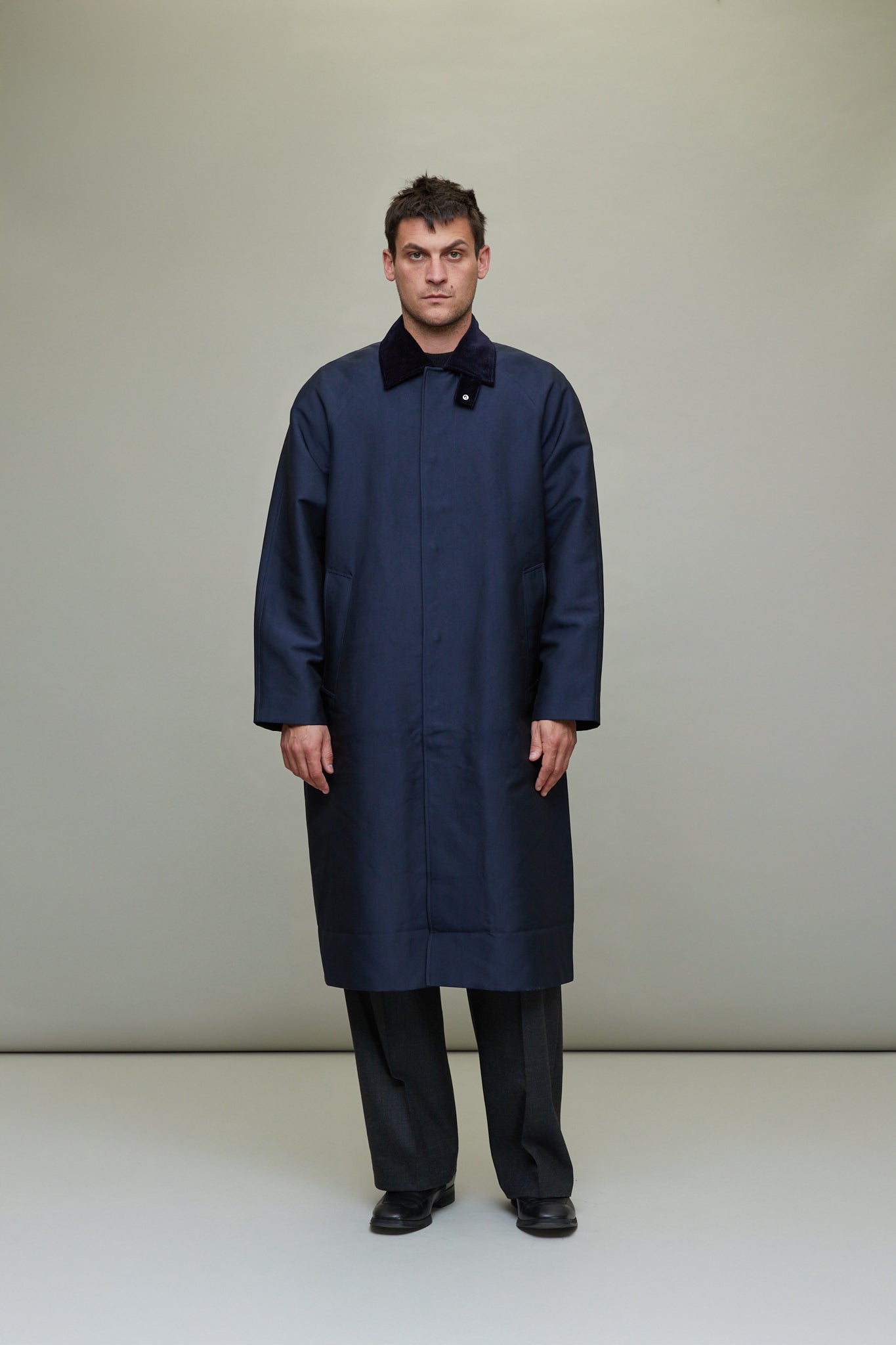 Raglan Coat in Navy