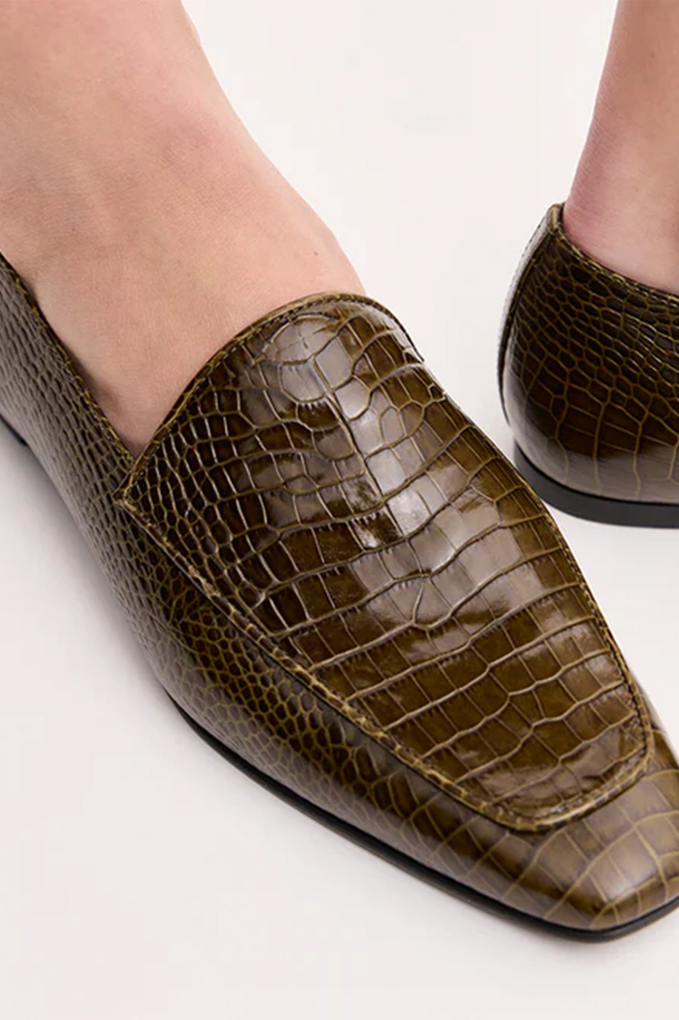 Cora Loafer in Green