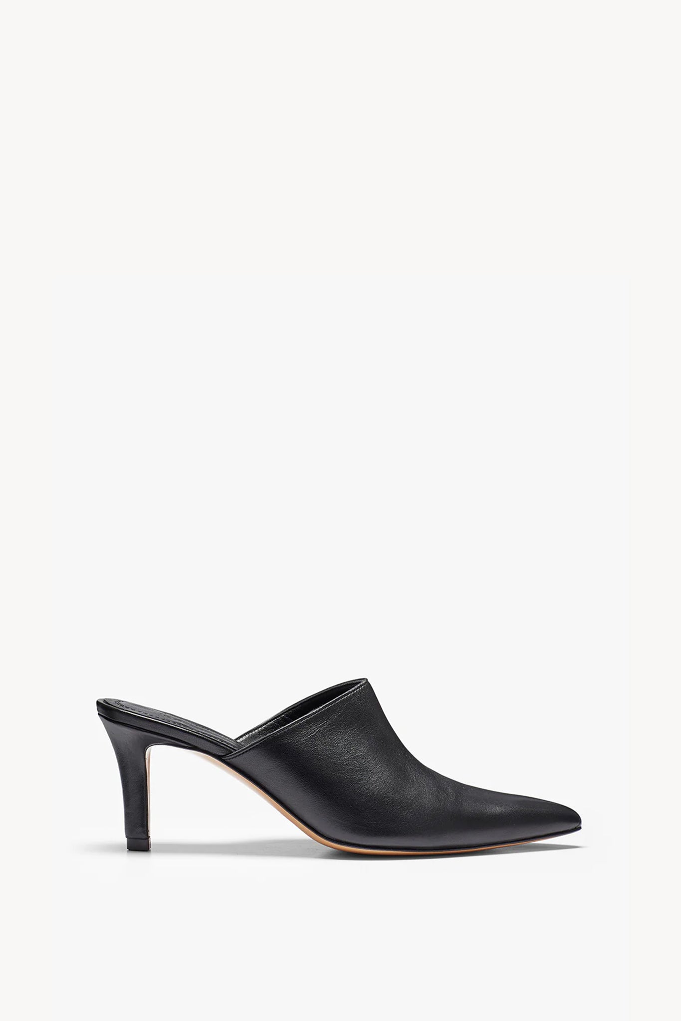 Micha Mule in Black