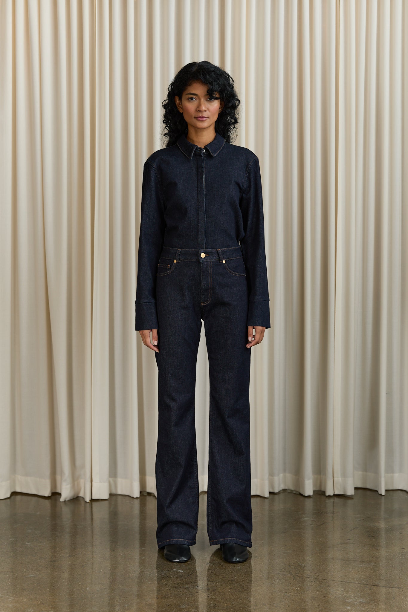 Veva Jean 32" in Navy