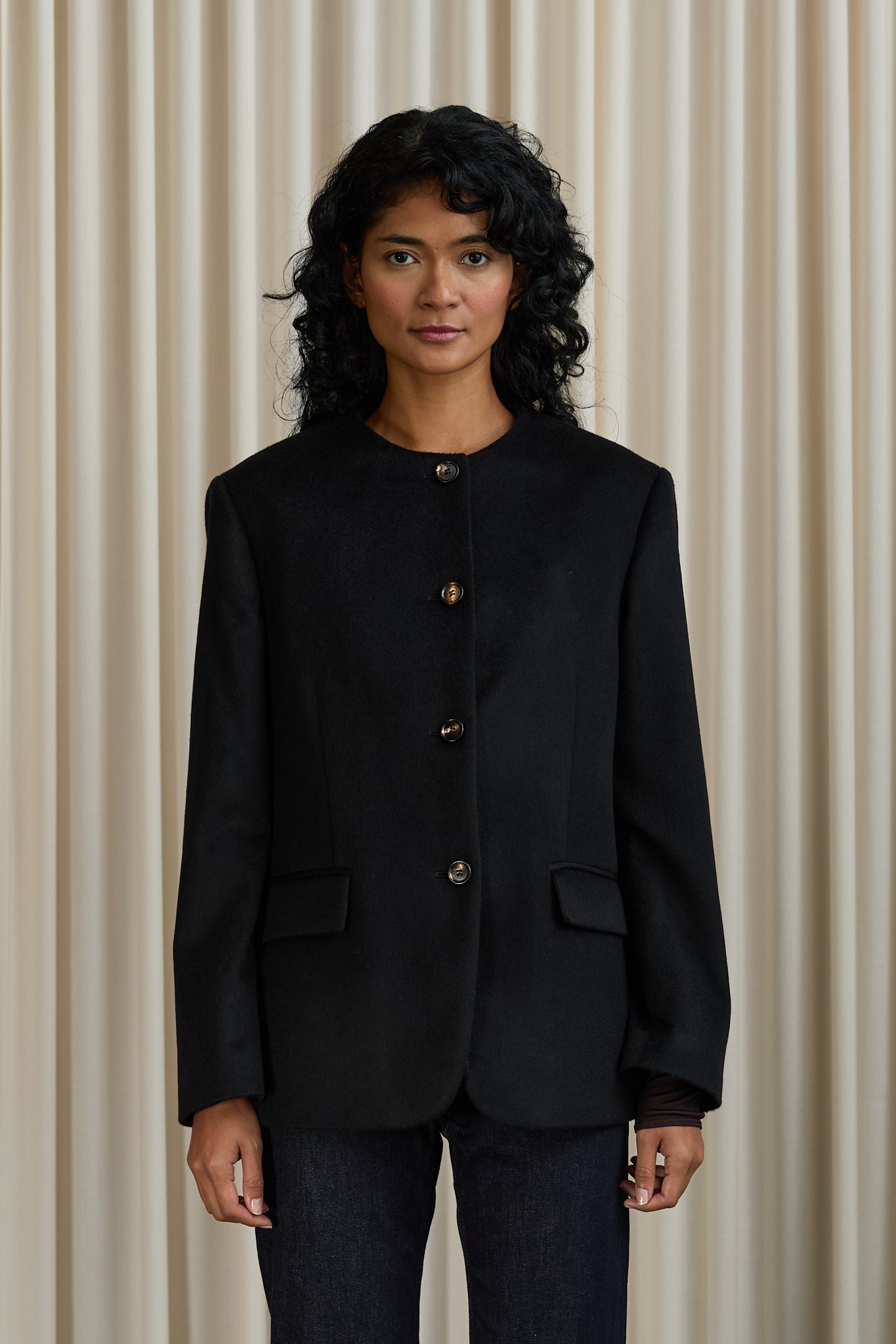Oliver Jacket in Black