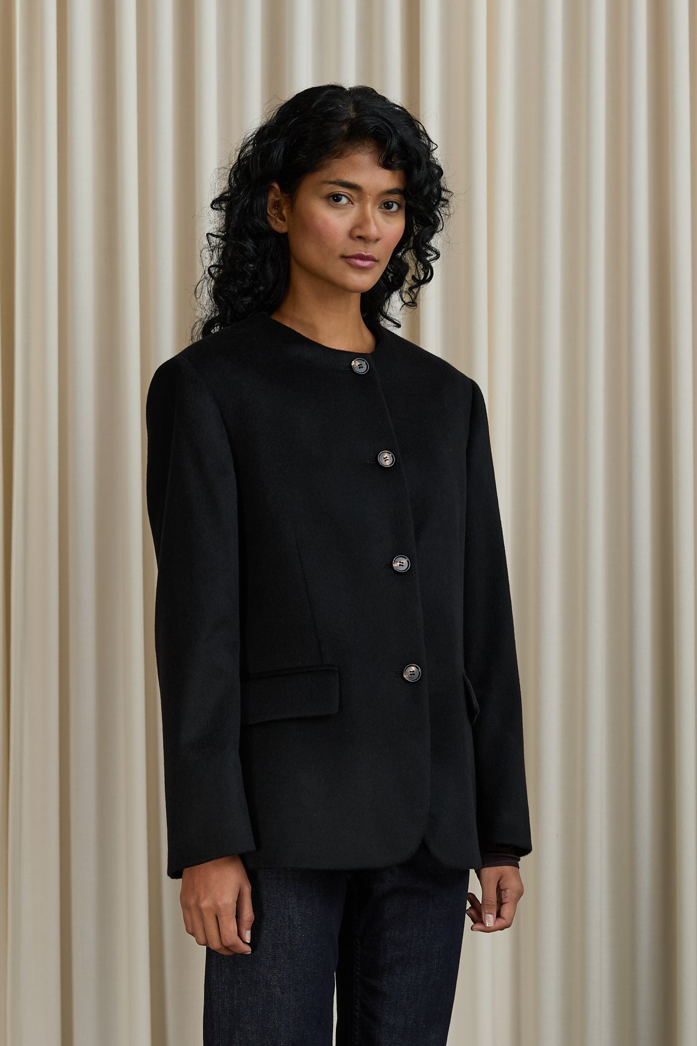 Oliver Jacket in Black