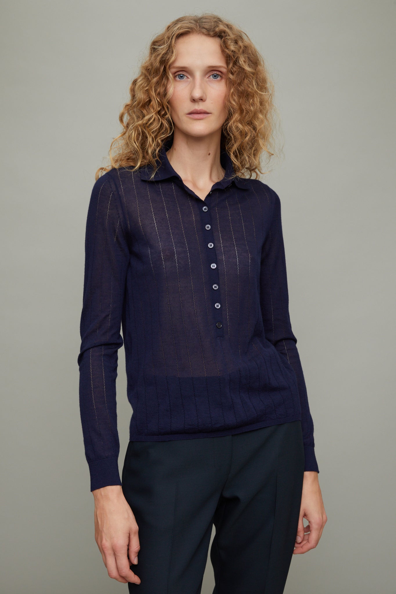 Luna Cashmere Sweater in Navy