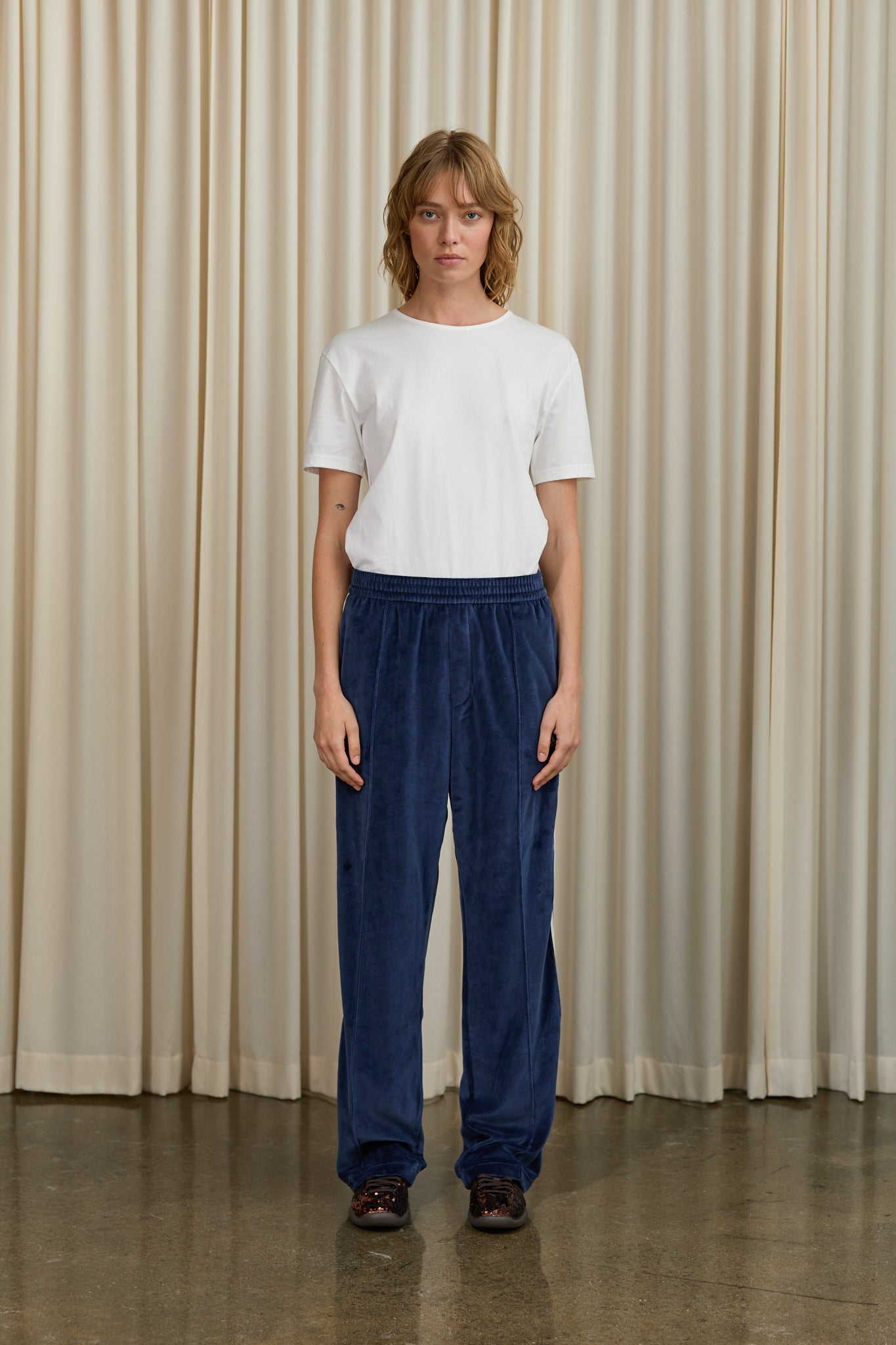 WB Velour Track Pant in Navy