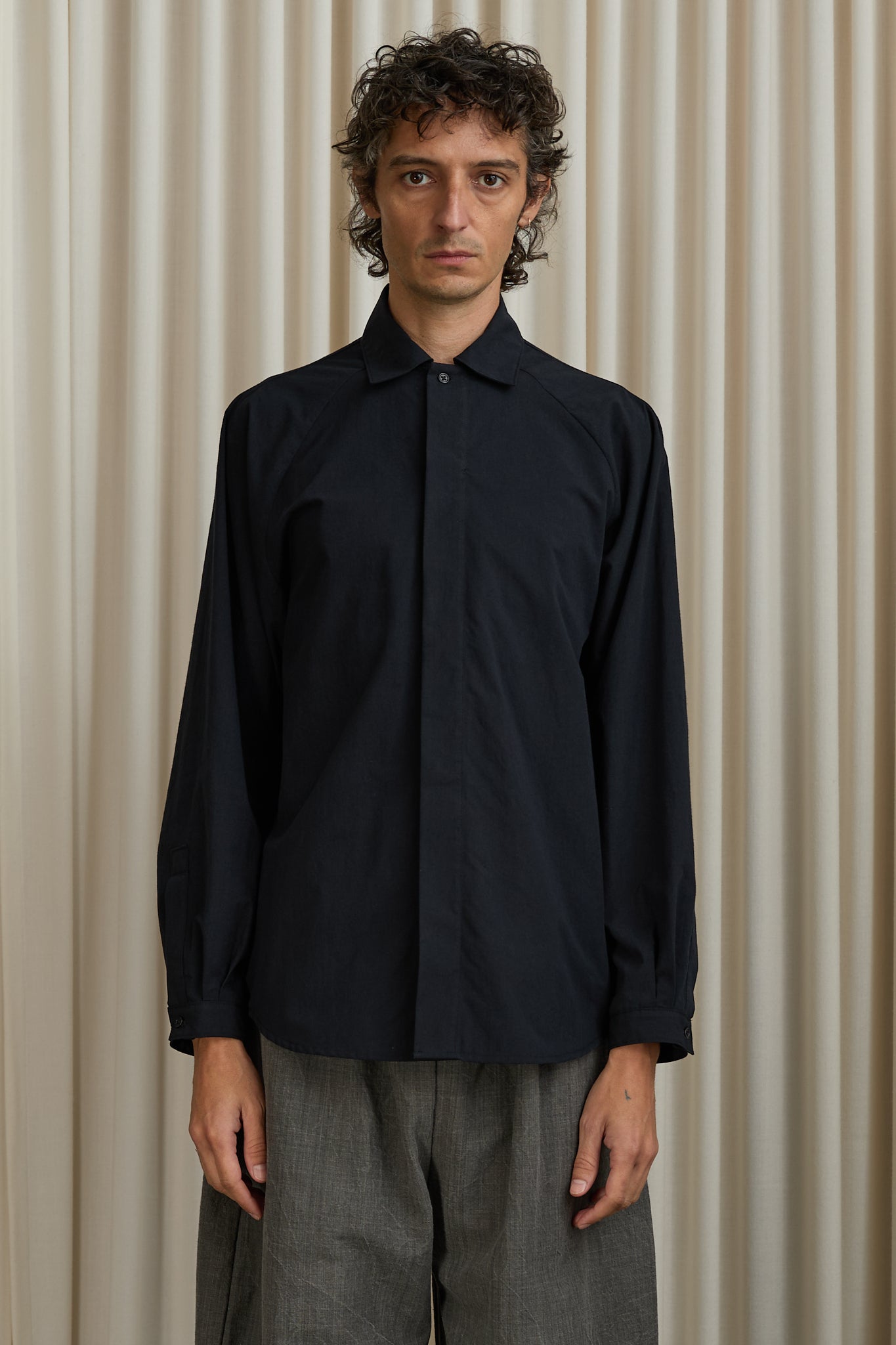 Atelier Shirt in Black